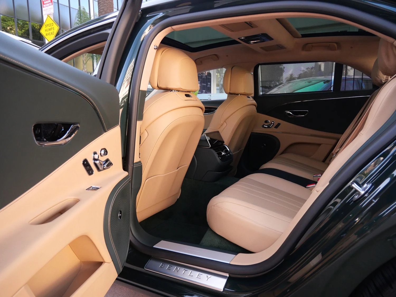 2026 Bentley Flying Spur interior, seats, Saddle