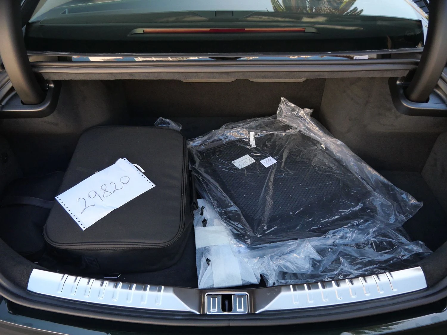 2026 Bentley Flying Spur trunk