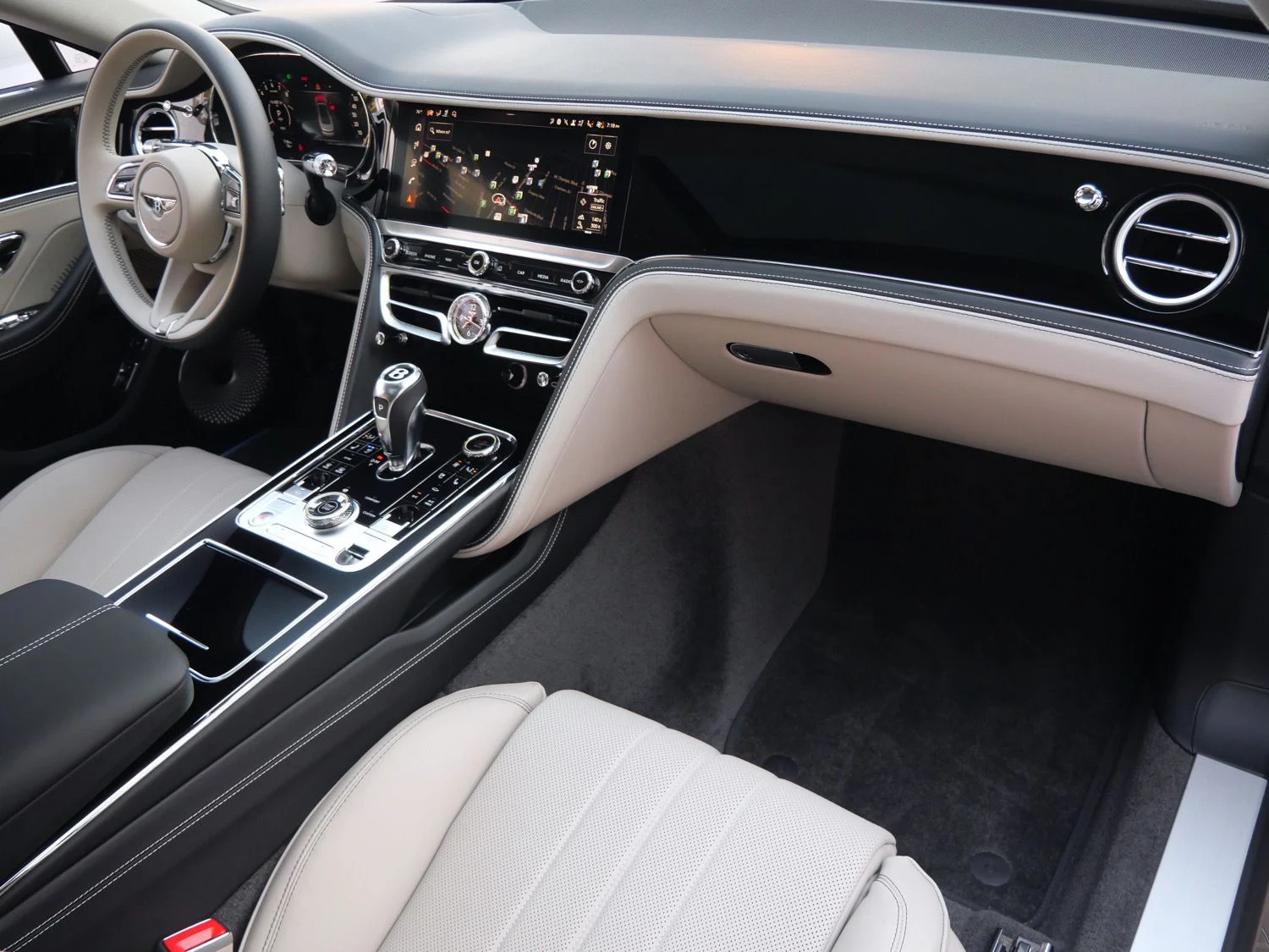 2026 Bentley Flying Spur interior, Portland