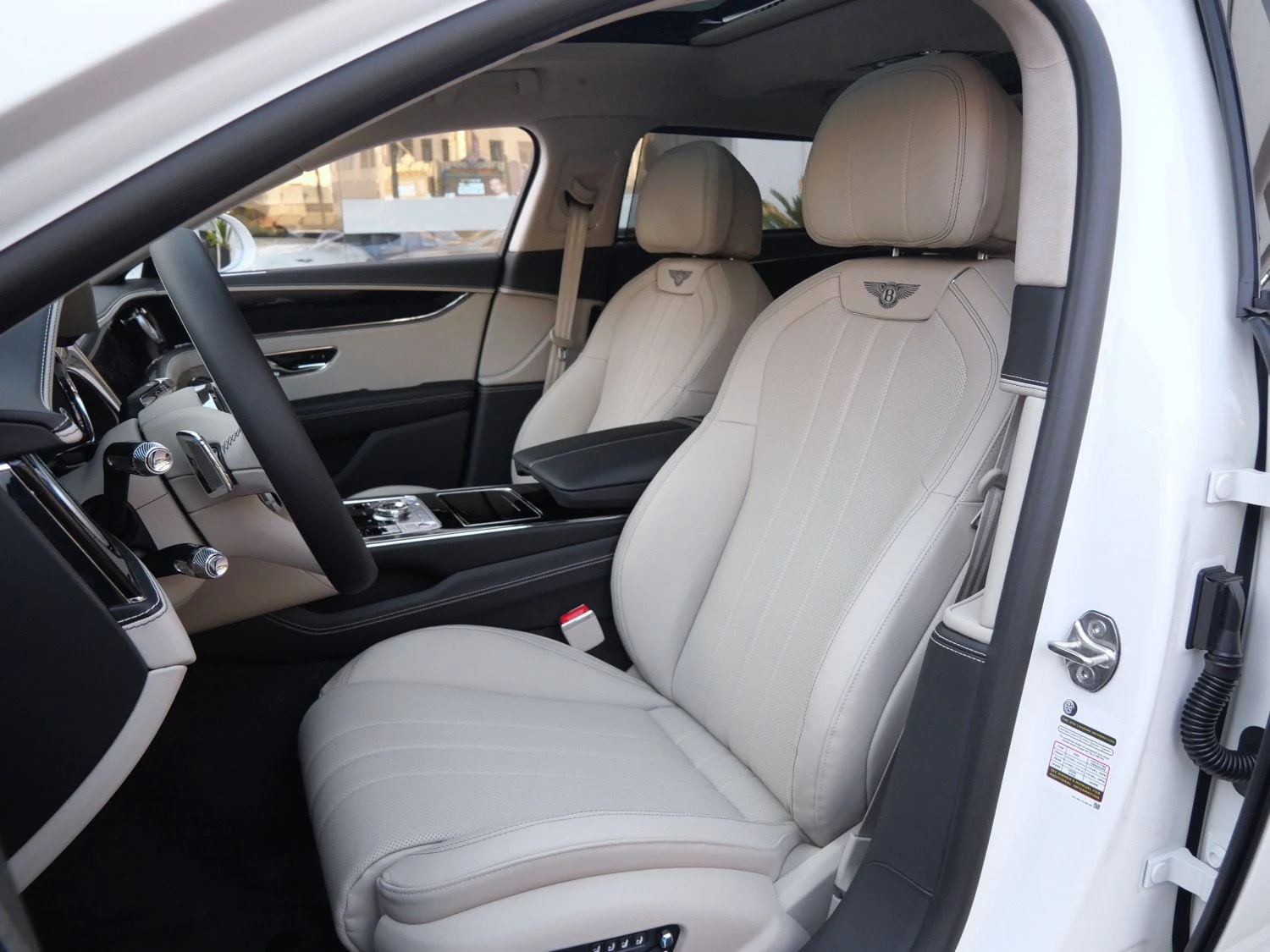 2026 Bentley Flying Spur interior, seats, Portland