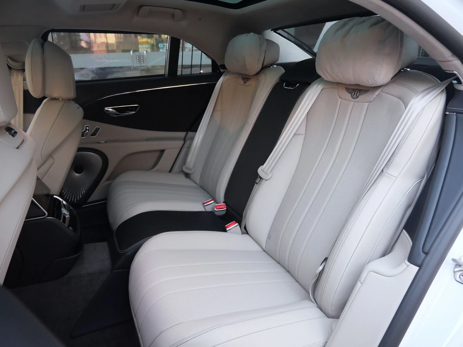 2026 Bentley Flying Spur interior, seats, Portland