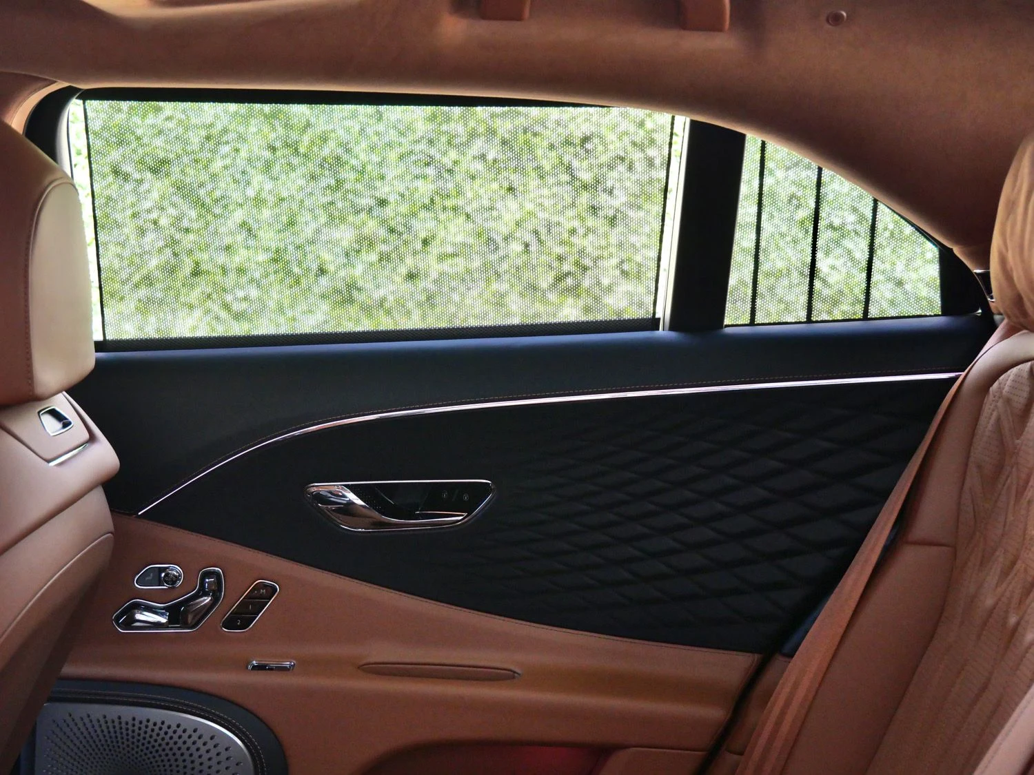 2026 Bentley Flying Spur Azure interior, door panel, Saddle
