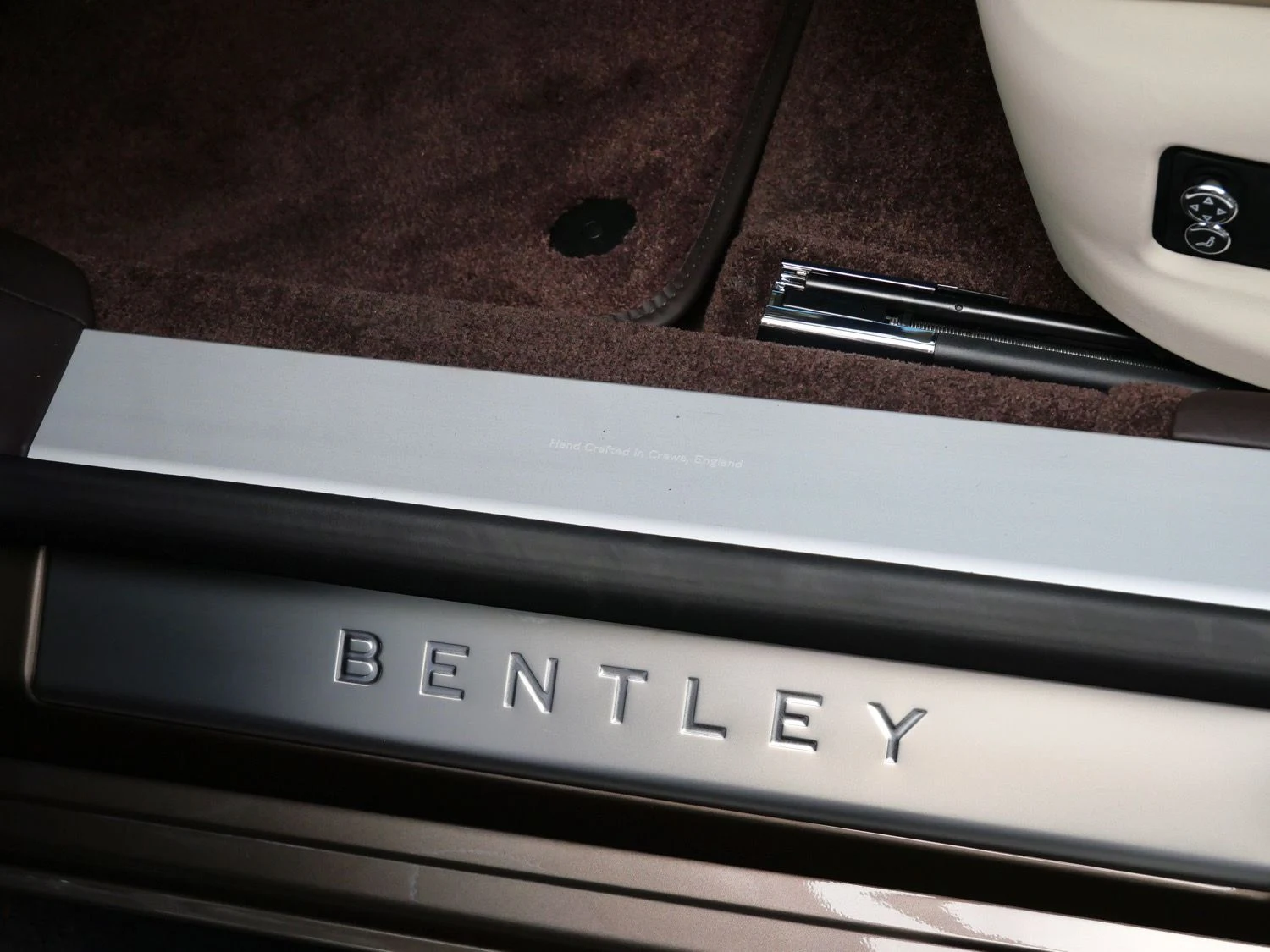 2026 Bentley Flying Spur interior, door sill, Linen