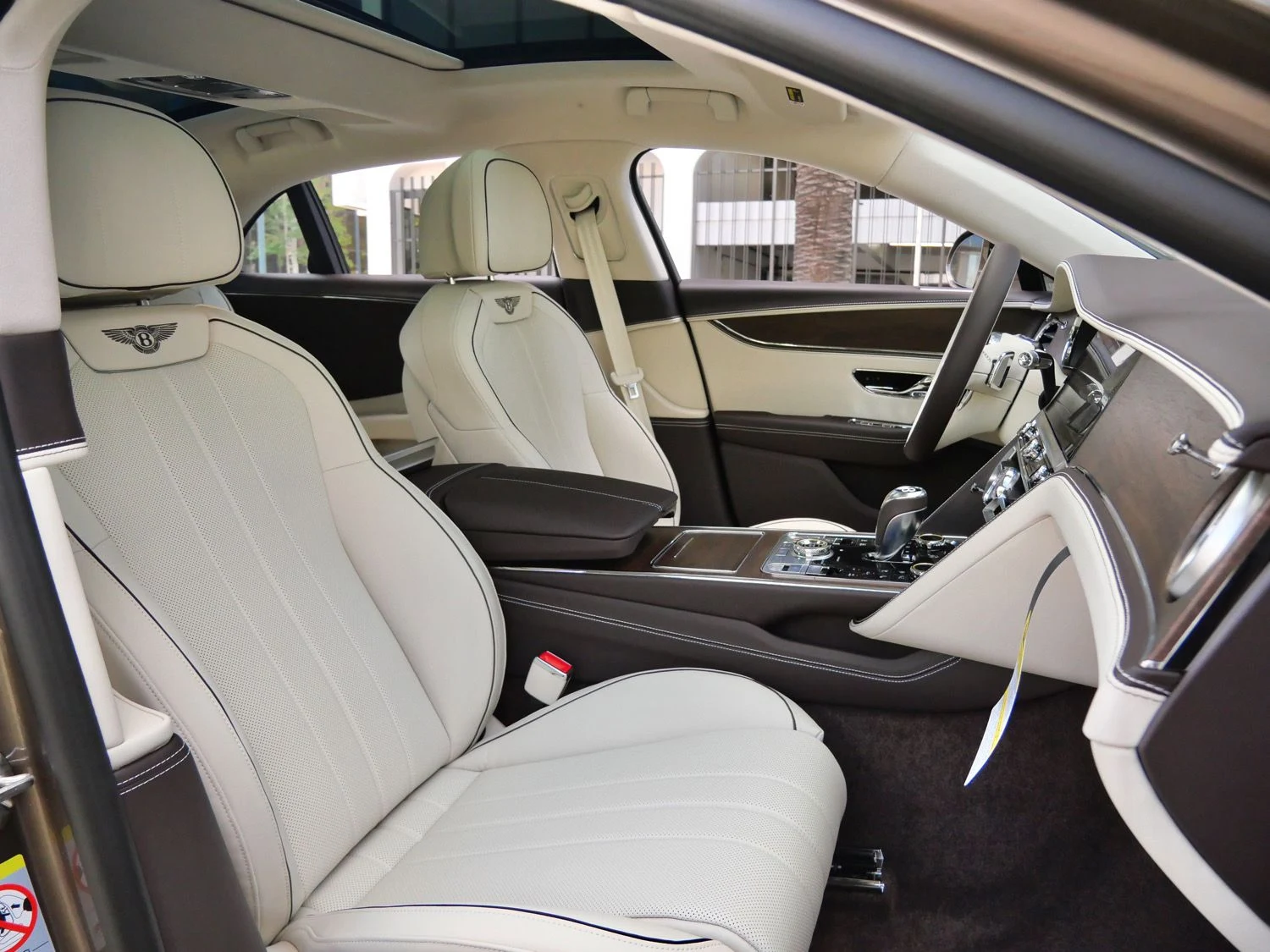 2026 Bentley Flying Spur interior, seats, Linen