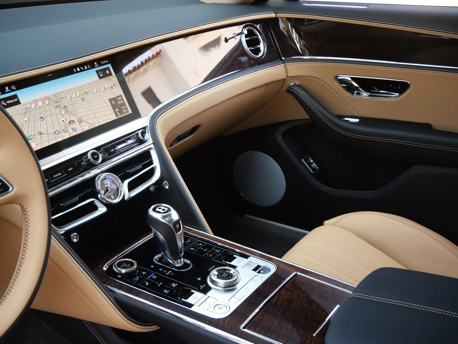 2026 Bentley Flying Spur interior, Camel