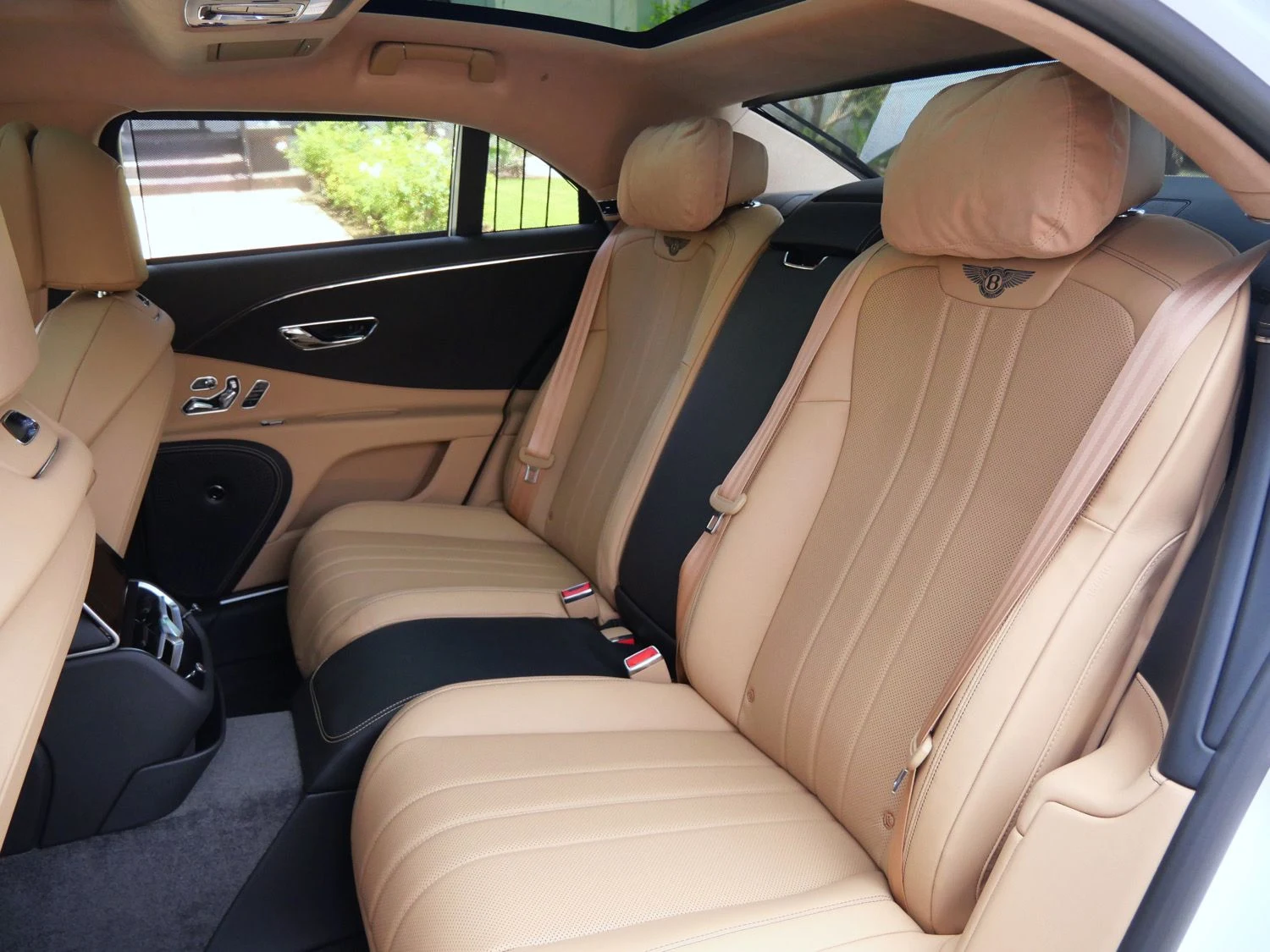 2026 Bentley Flying Spur interior, seats, Camel