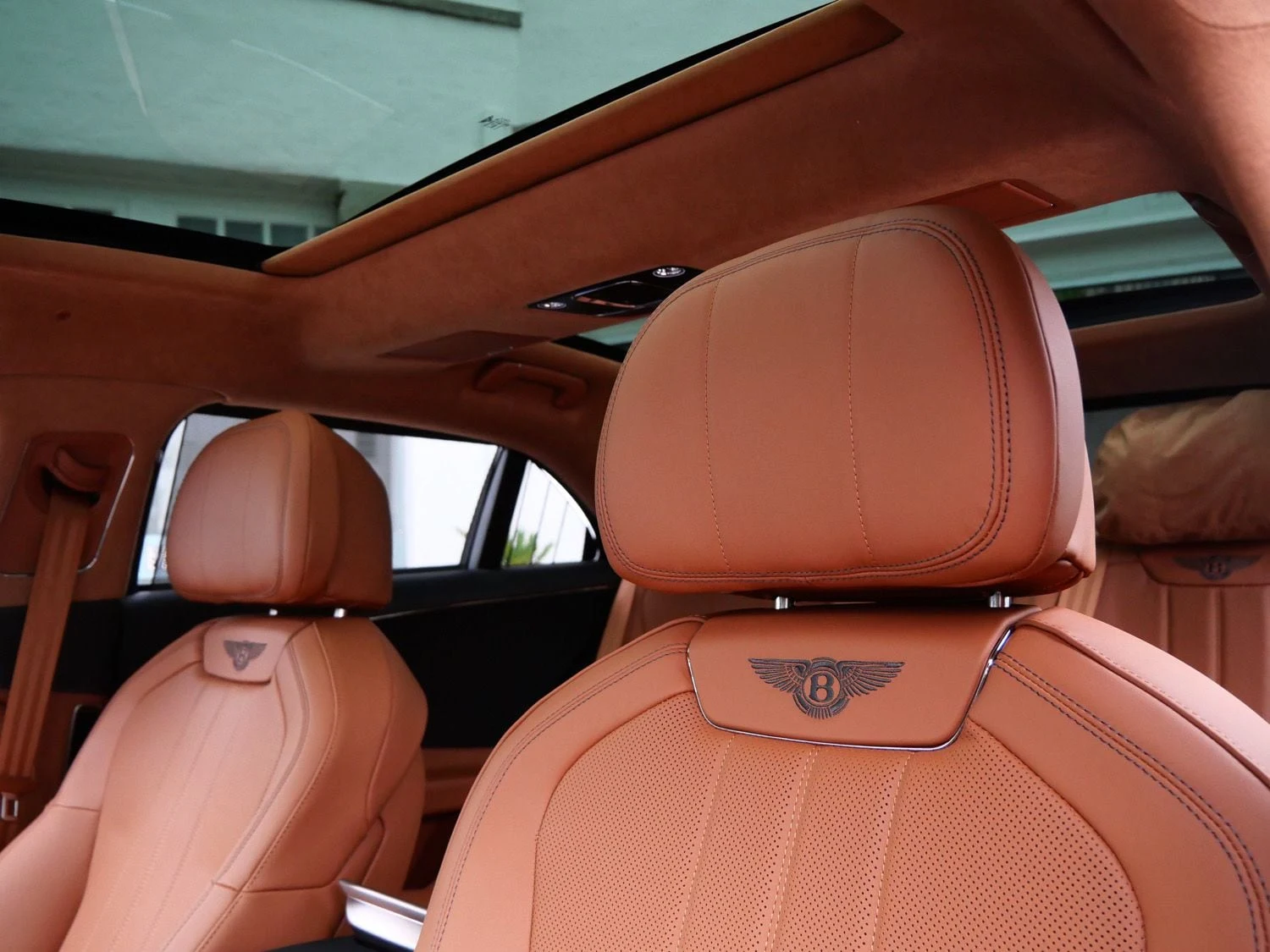 2026 Bentley Flying Spur interior, seats, Saddle