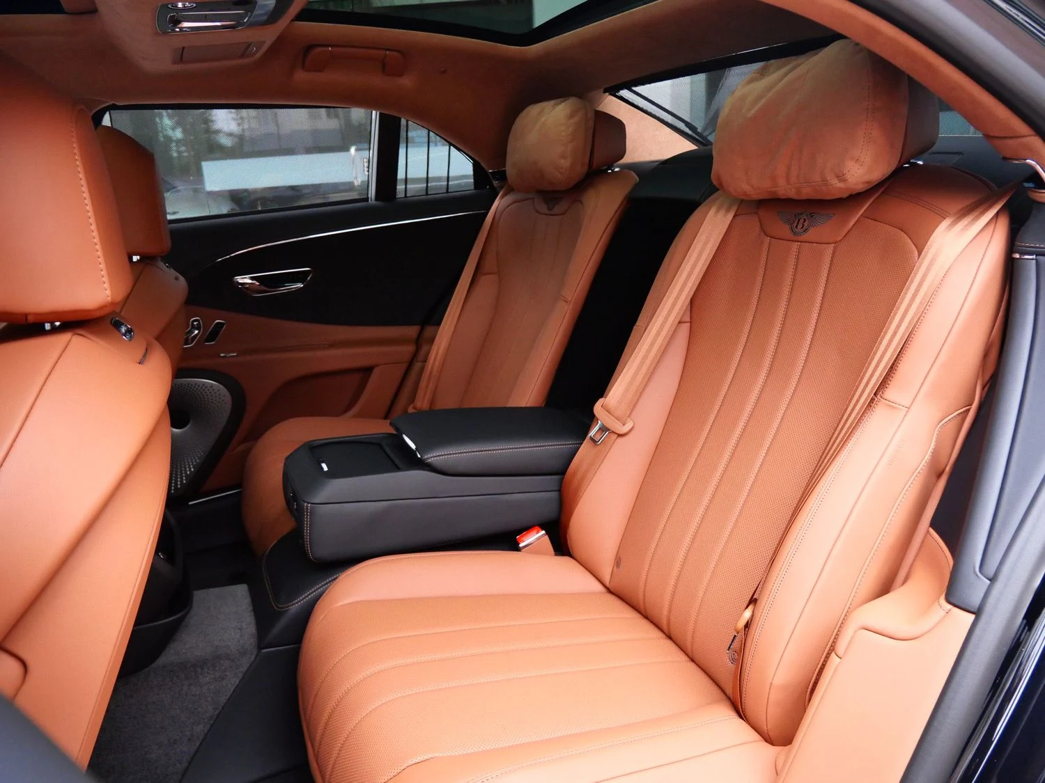 2026 Bentley Flying Spur interior, seats, Saddle