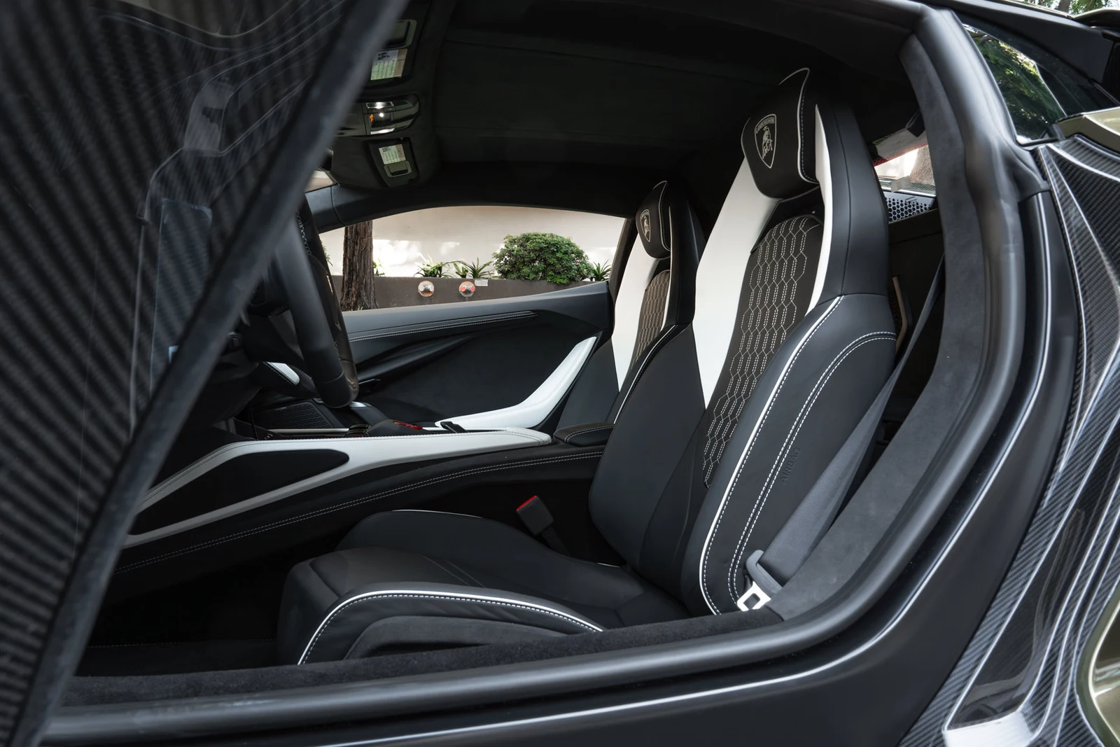 2026 Lamborghini Revuelto interior, seats, Nero Ade