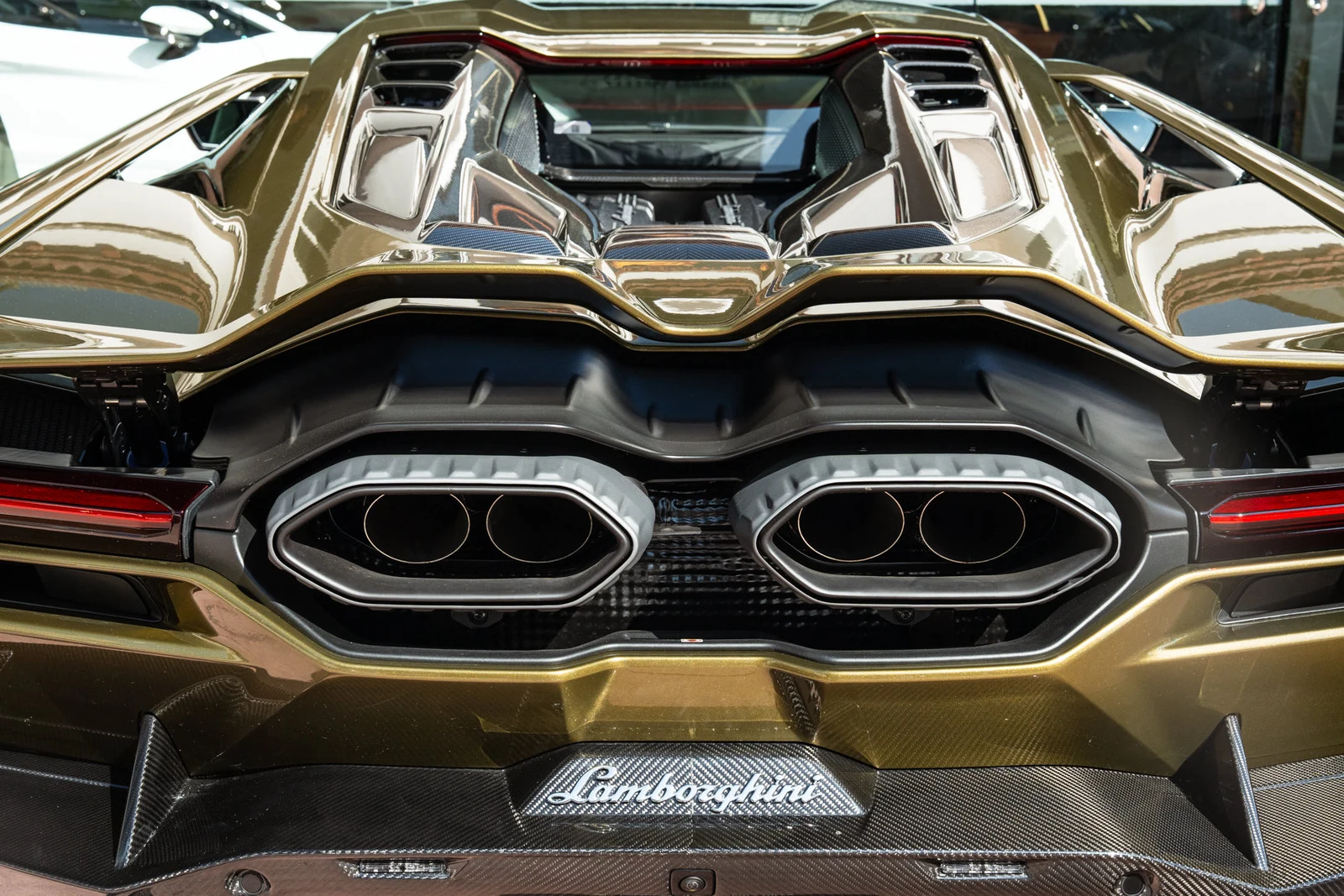 2026 Lamborghini Revuelto for sale, photo 14 of 30