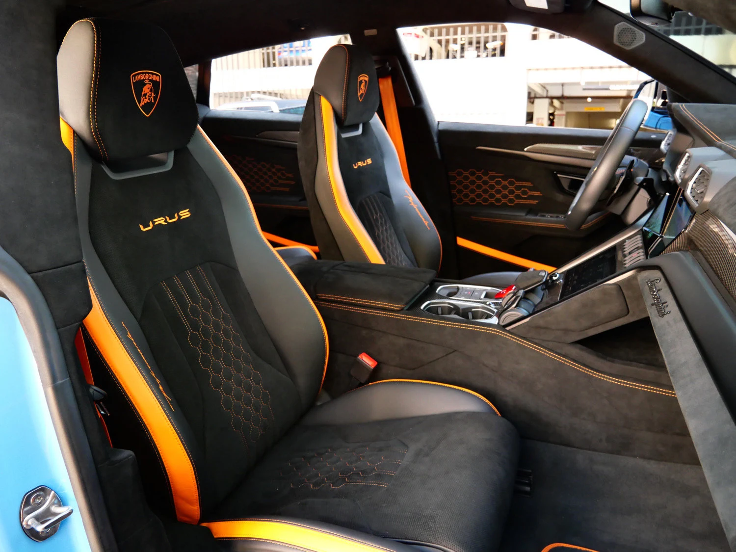 2024 Lamborghini Urus Performante interior, seats, Nero Cosmus/Arancio Leonis