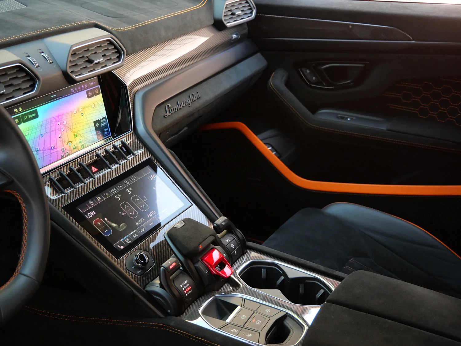 2024 Lamborghini Urus Performante interior, Nero Cosmus/Arancio Leonis