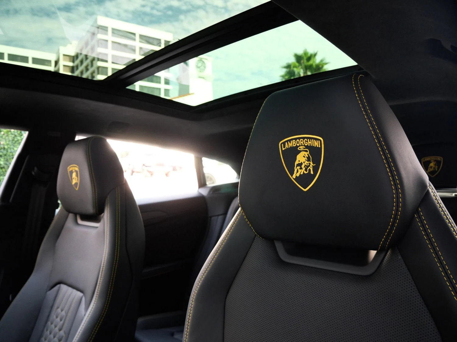 2026 Lamborghini Urus SE interior, seats, Nero Ade