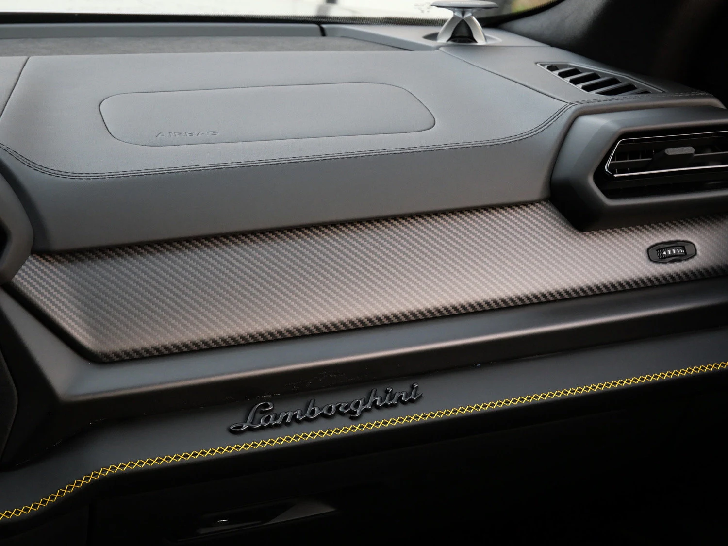 2026 Lamborghini Urus SE for sale, photo 24 of 28