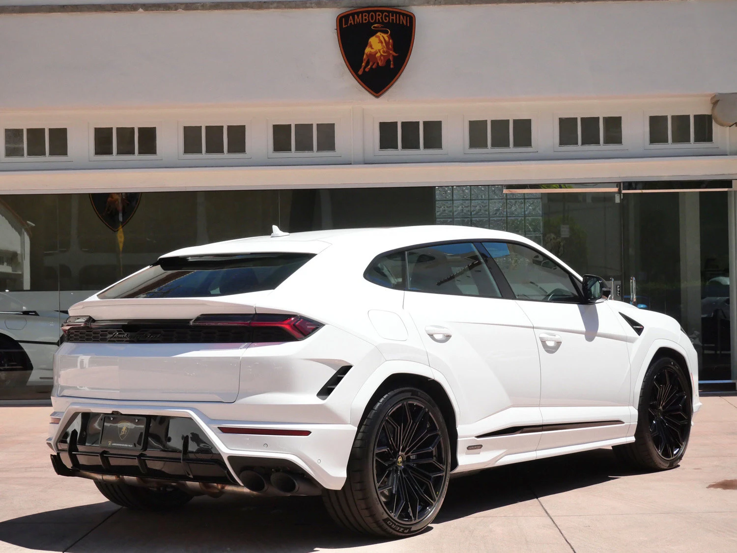 2026 Lamborghini Urus SE for sale, exterior, White