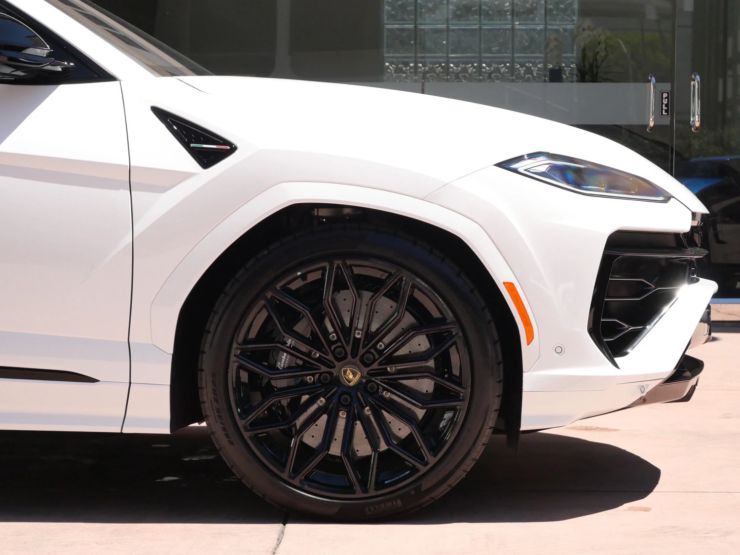 2026 Lamborghini Urus SE for sale, exterior, White