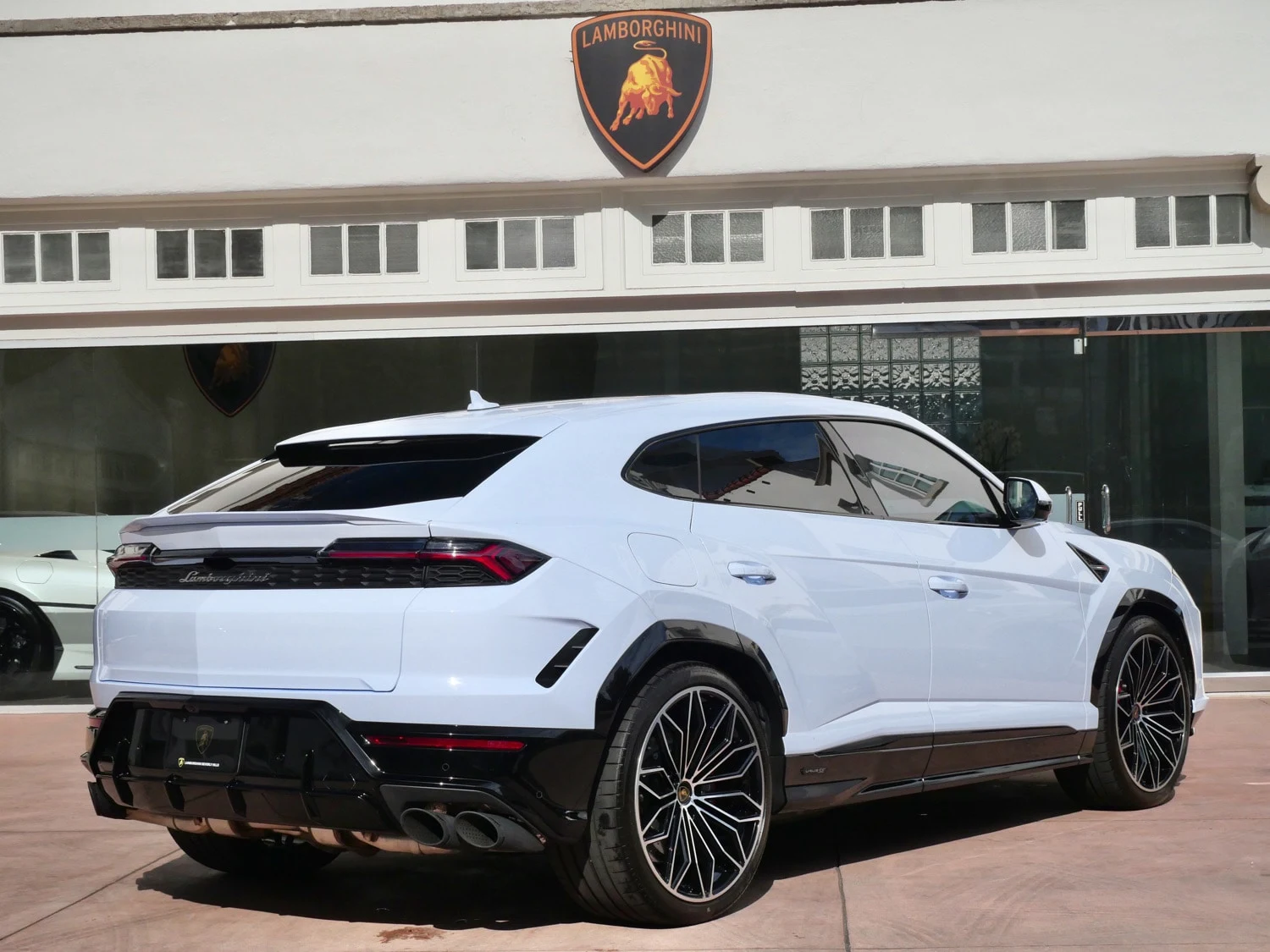 2026 Lamborghini Urus SE for sale, exterior, White