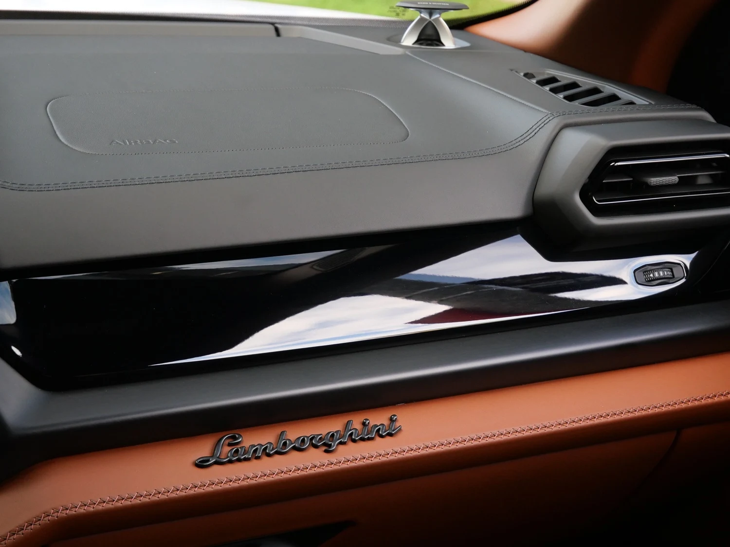 2026 Lamborghini Urus SE for sale, photo 23 of 28