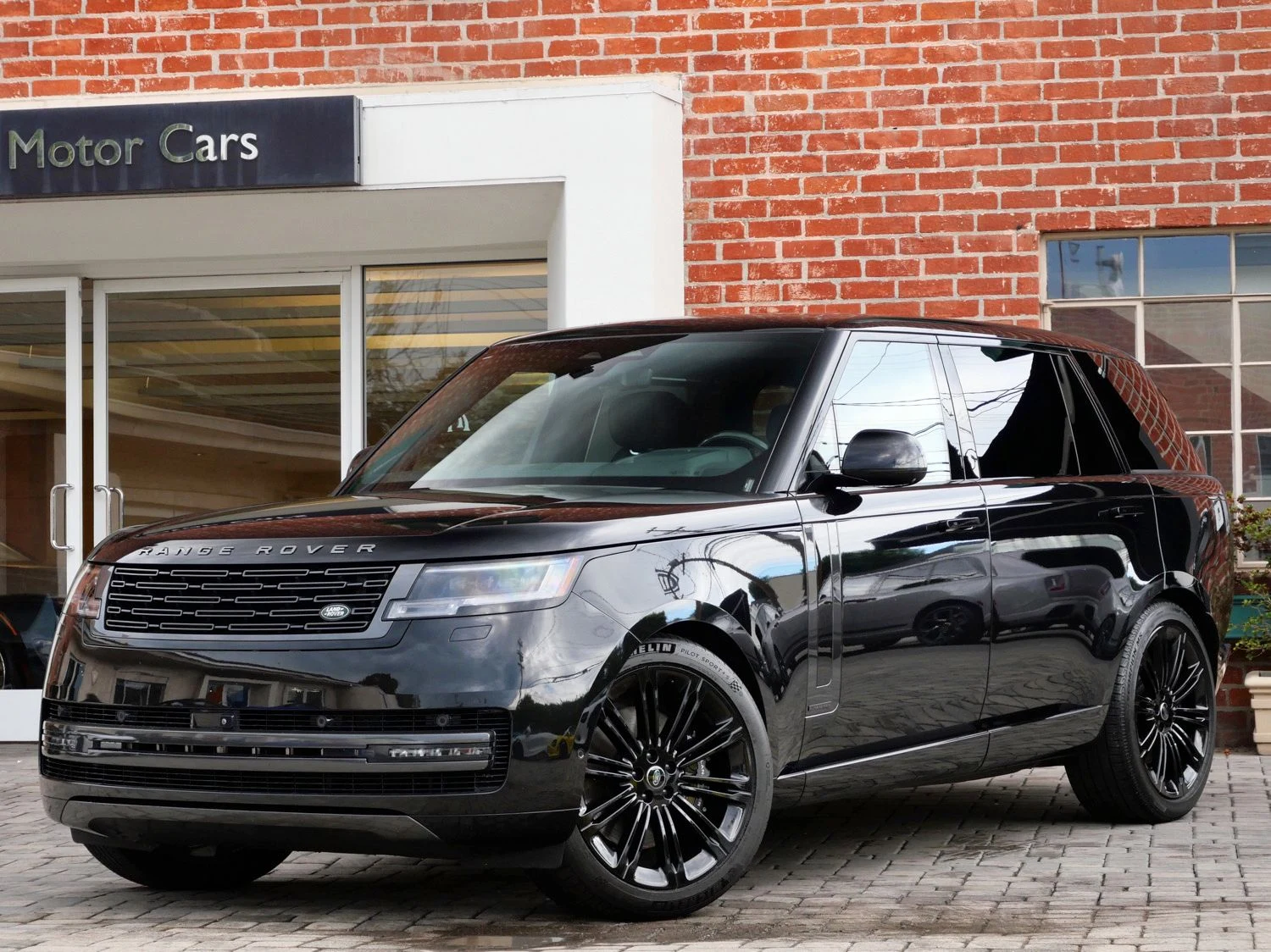 2024 Land Rover Range Rover Autobiography LWB for sale, exterior, Black