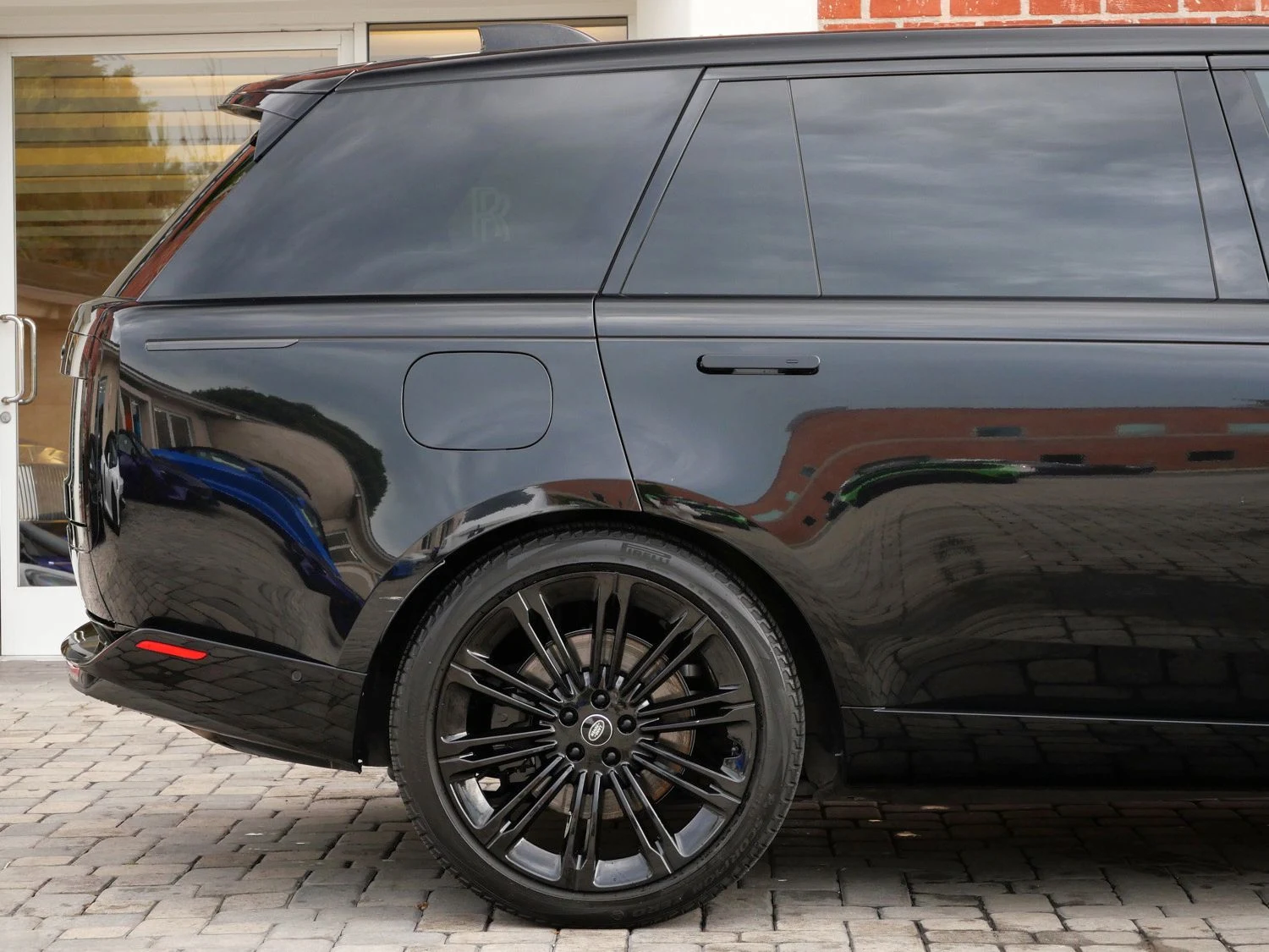 2024 Land Rover Range Rover Autobiography LWB for sale, exterior, Black