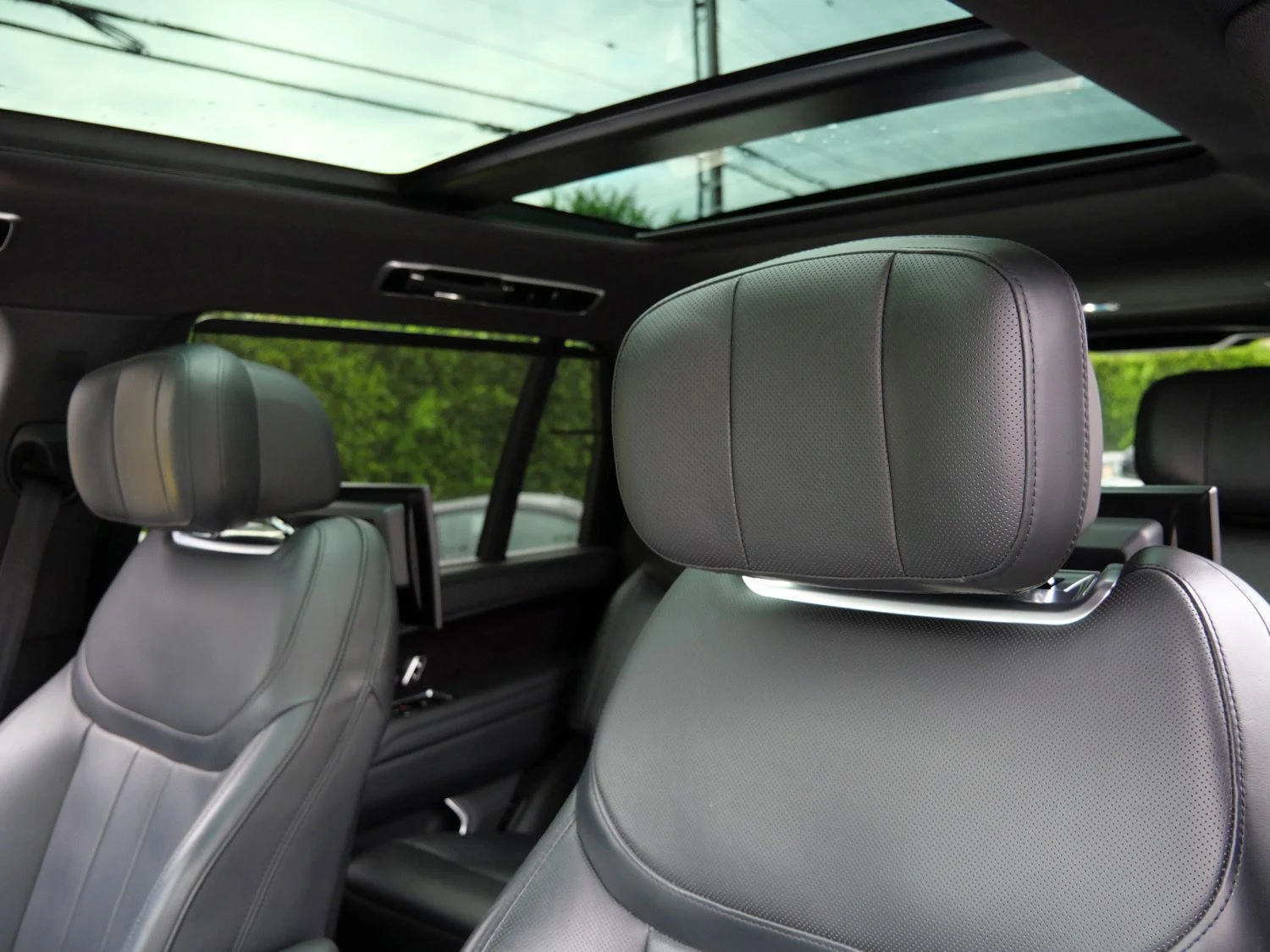 2024 Land Rover Range Rover Autobiography LWB interior, seats, Ebony