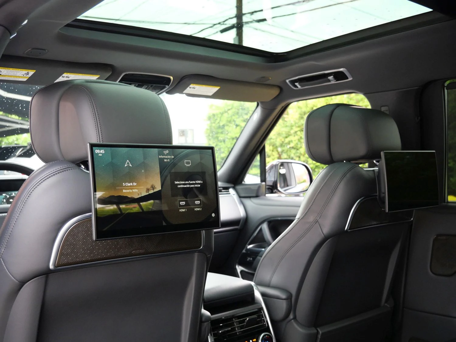 2024 Land Rover Range Rover Autobiography LWB interior, seats, Ebony