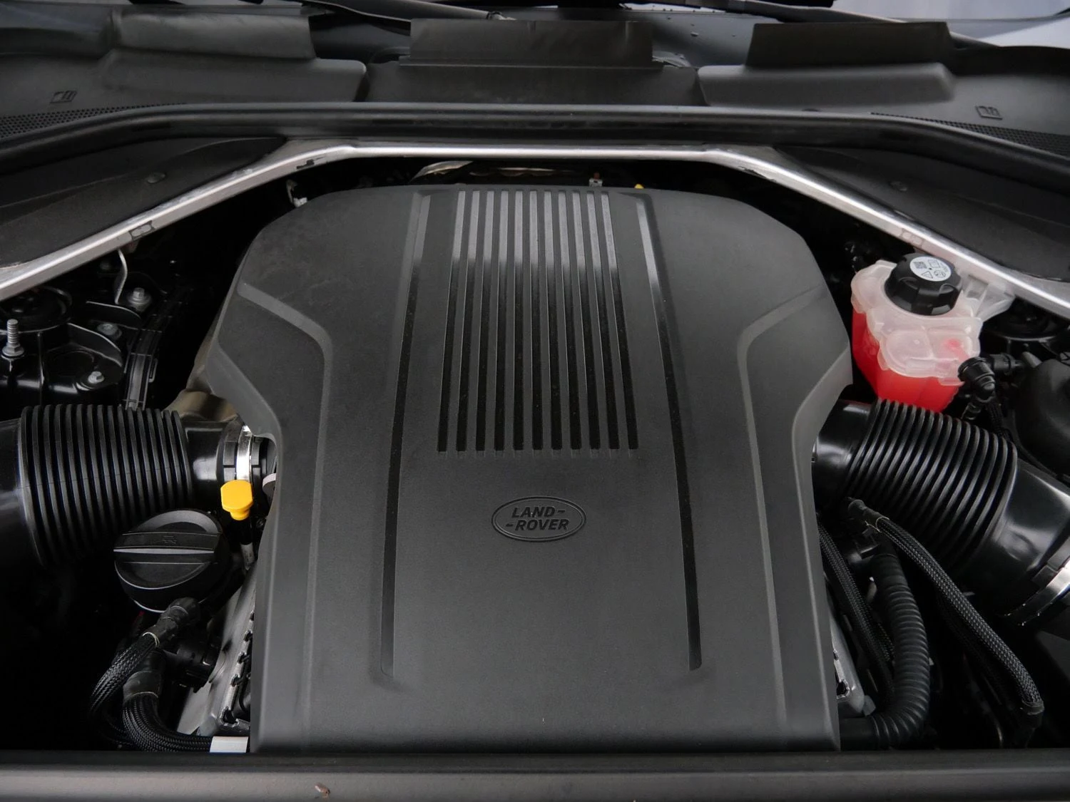 2024 Land Rover Range Rover Autobiography LWB engine