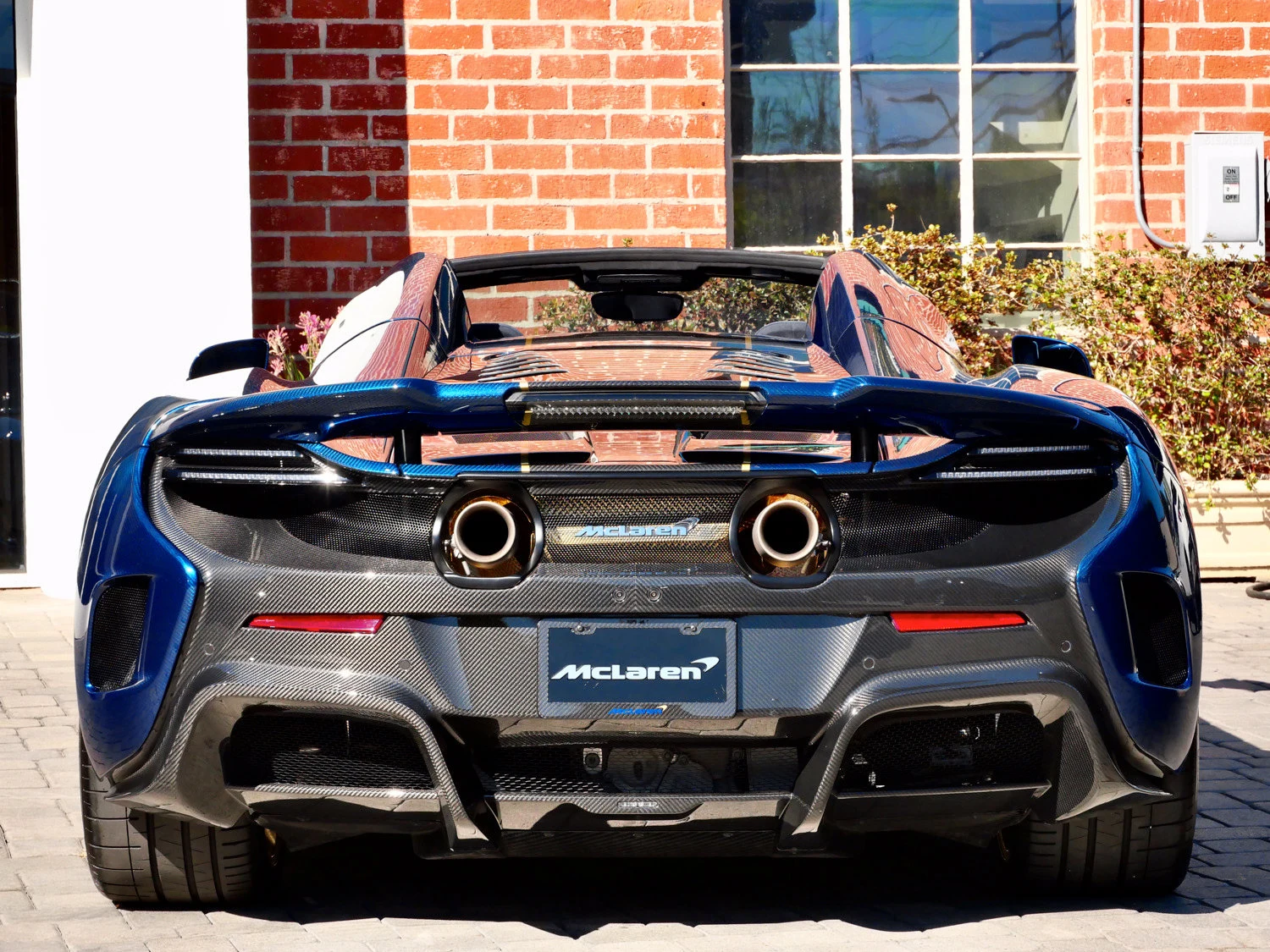 2016 McLaren 675LT Spider for sale, exterior, Blue