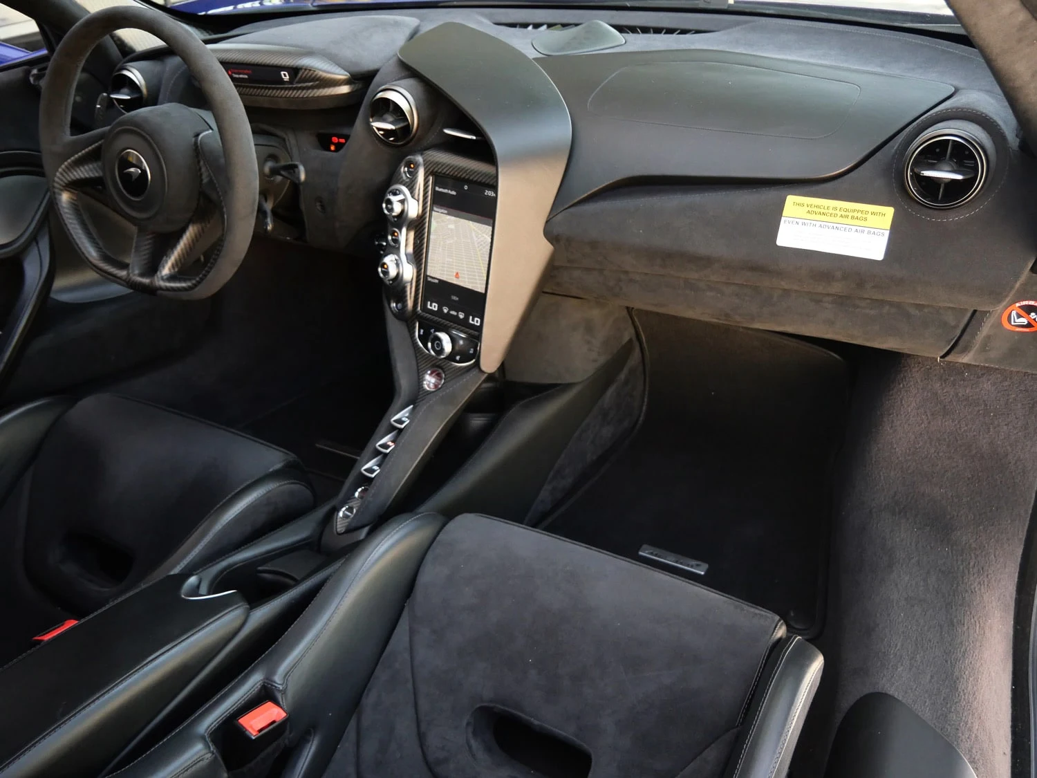 2020 McLaren 720S interior, Black