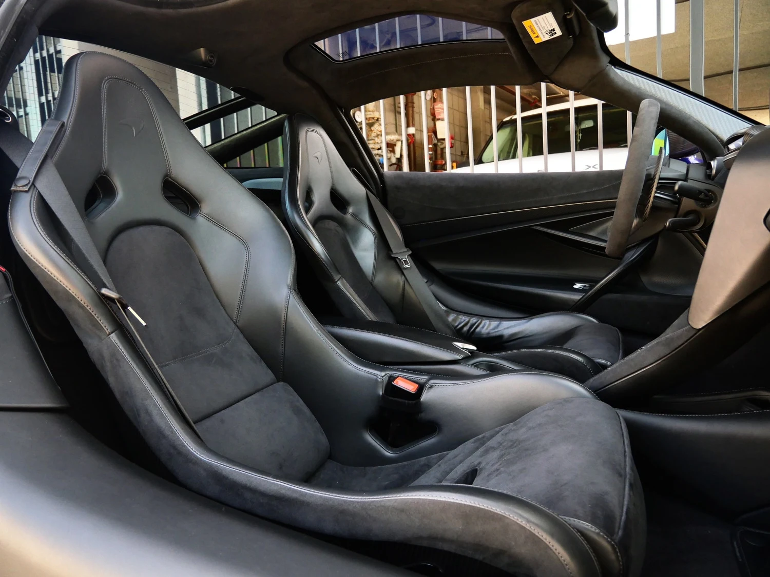 2020 McLaren 720S interior, seats, Black