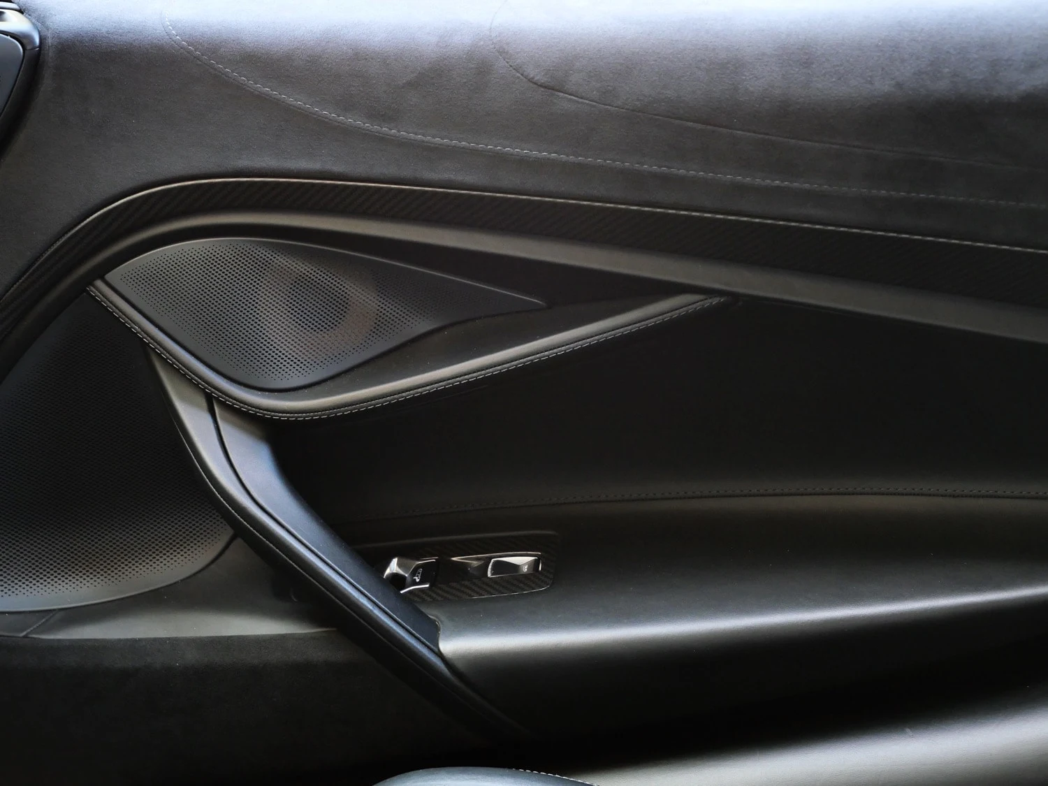 2020 McLaren 720S interior, door panel, Black