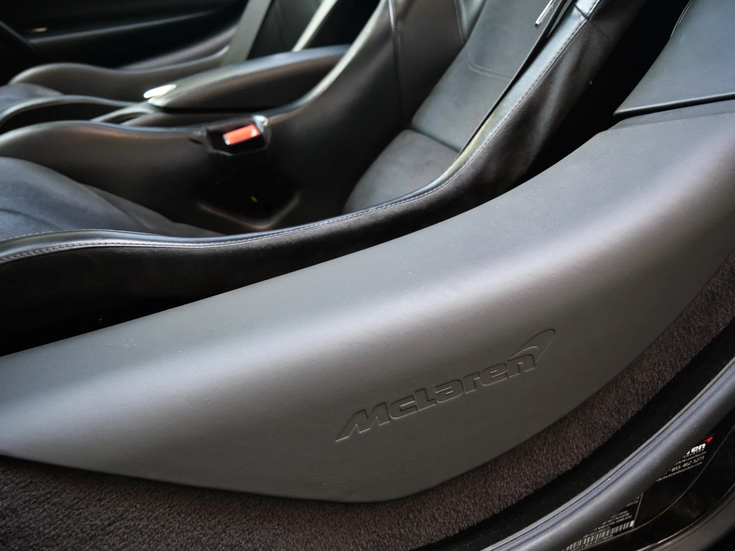 2020 McLaren 720S interior, Black