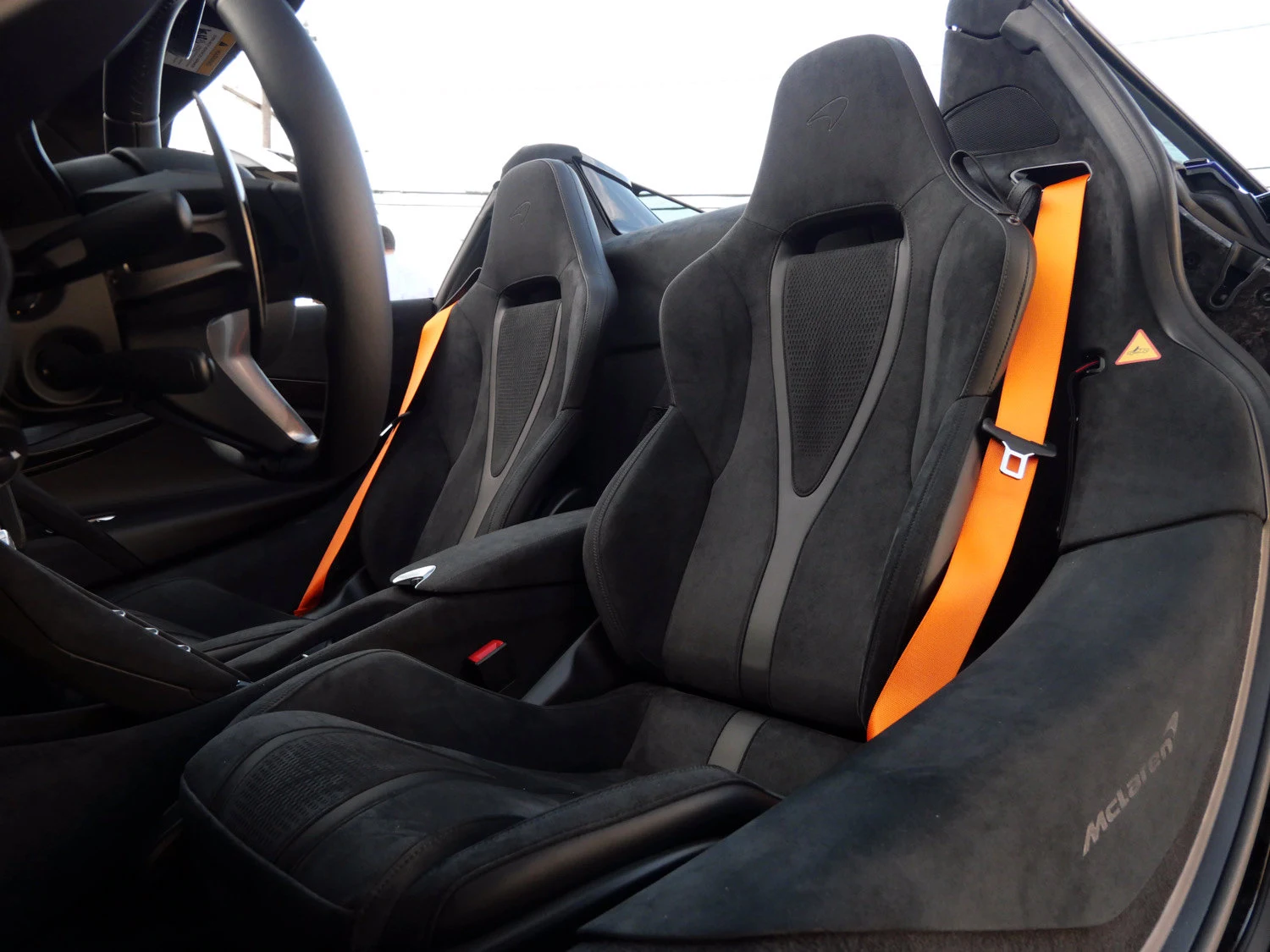 2024 McLaren 750S Spider interior, seats, Carbon Black