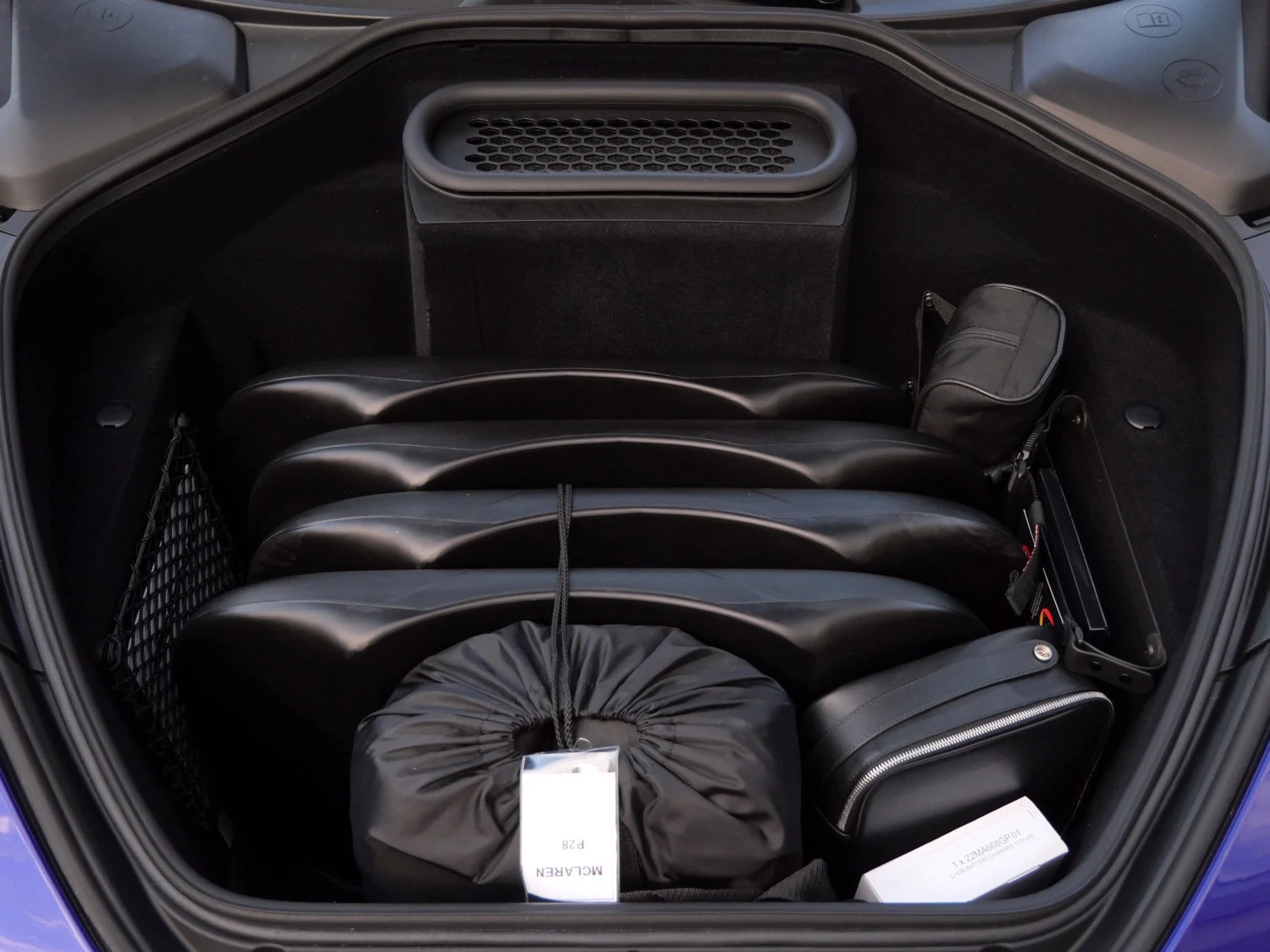2024 McLaren 750S Spider trunk