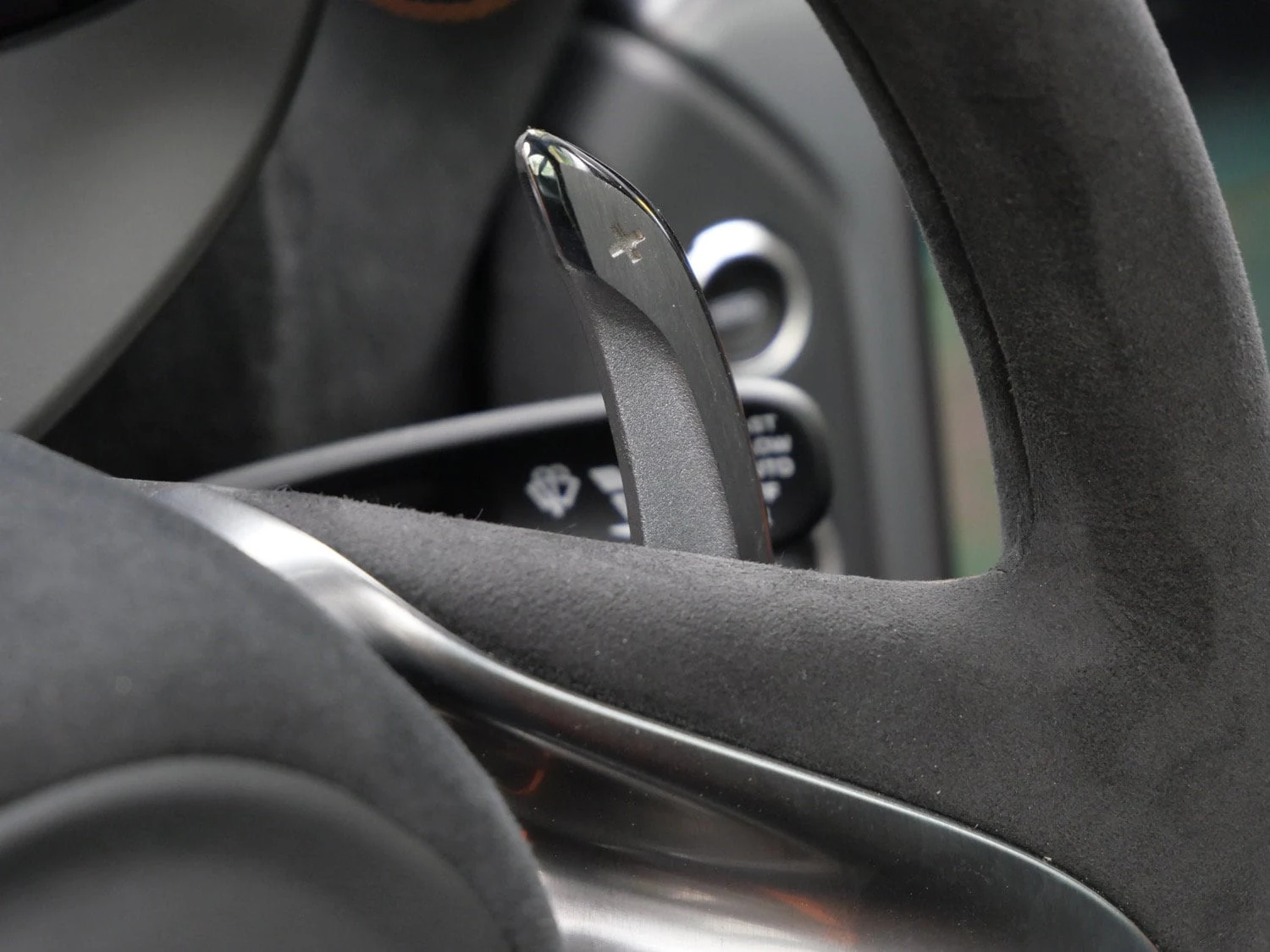 2024 McLaren 750S interior, Carbon Black