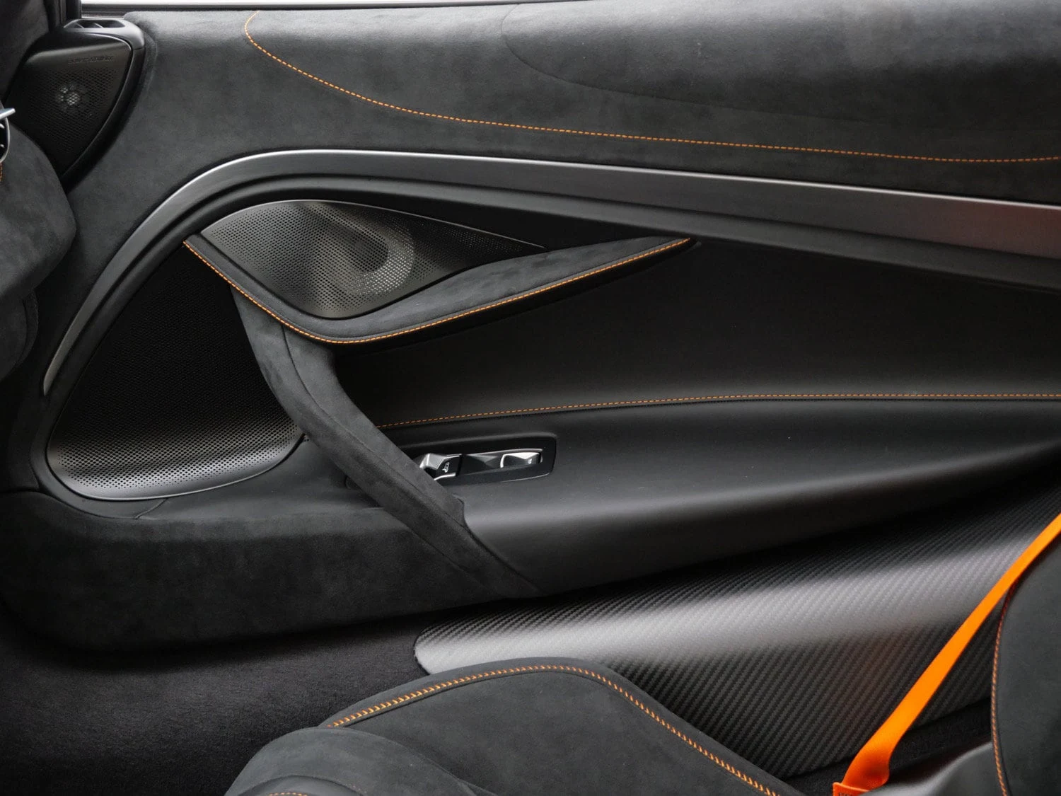 2024 McLaren 750S interior, door panel, Carbon Black