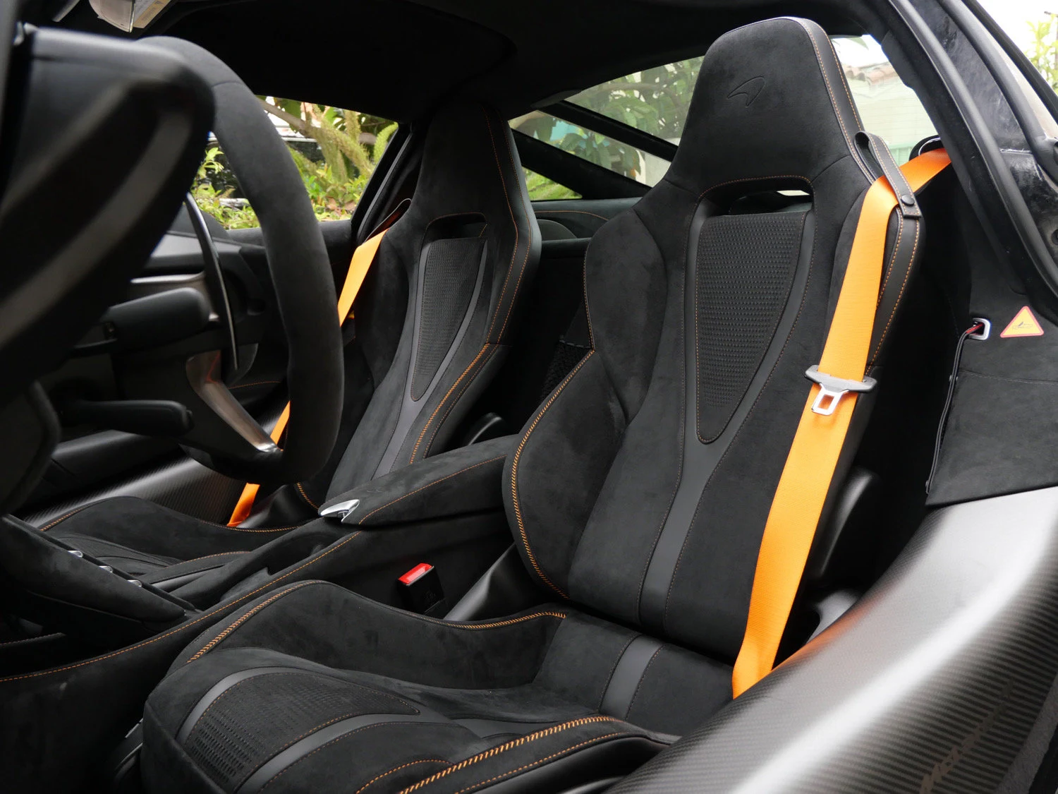 2024 McLaren 750S interior, seats, Carbon Black