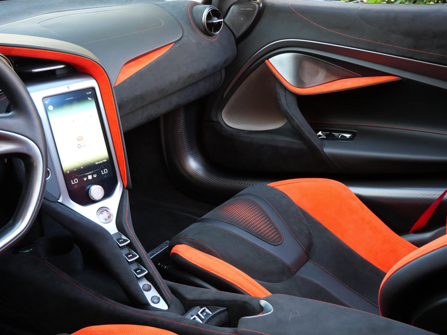 2024 McLaren 750S Spider interior, Carbon Black