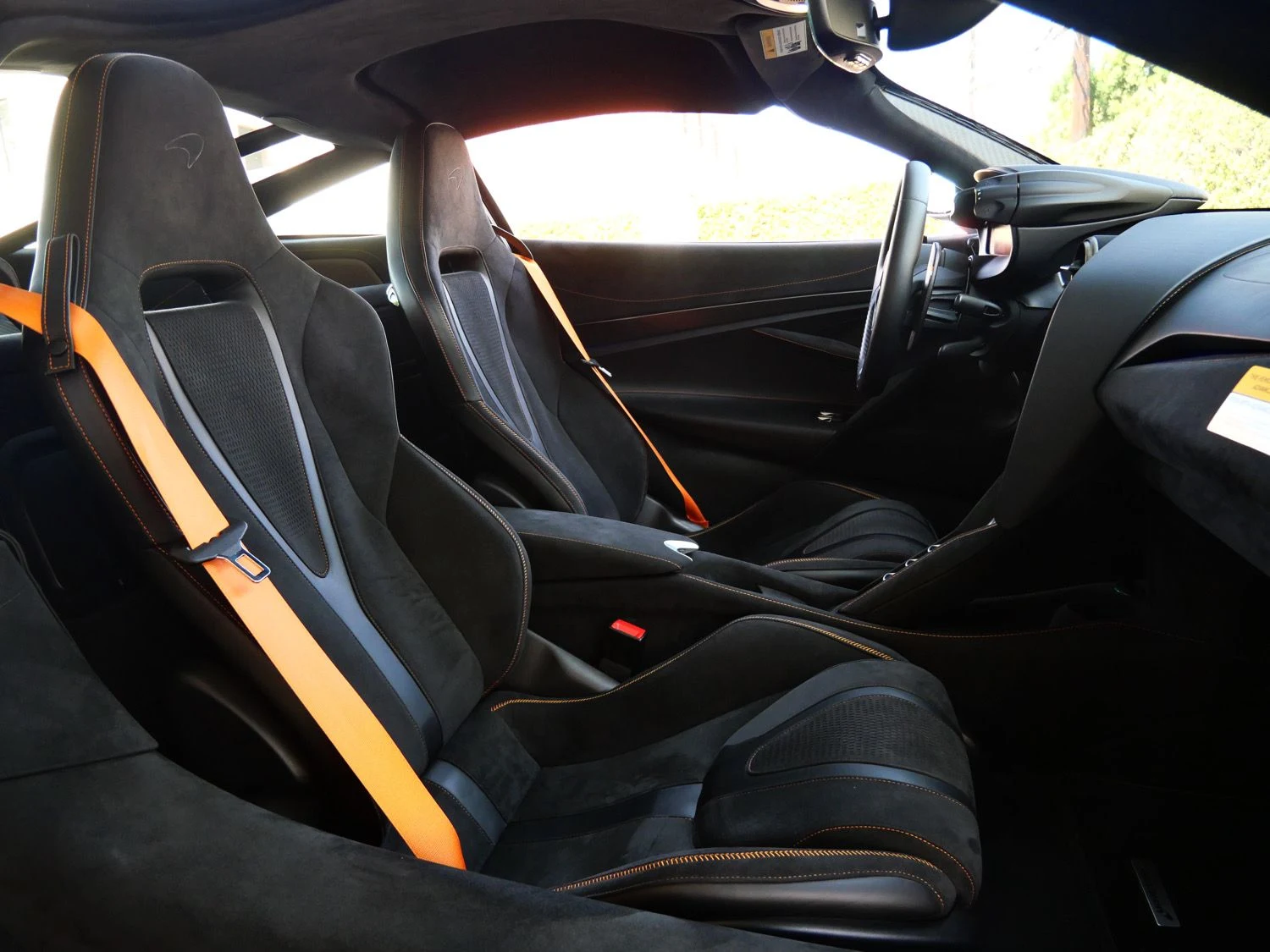 2025 McLaren 750S interior, seats, Carbon Black