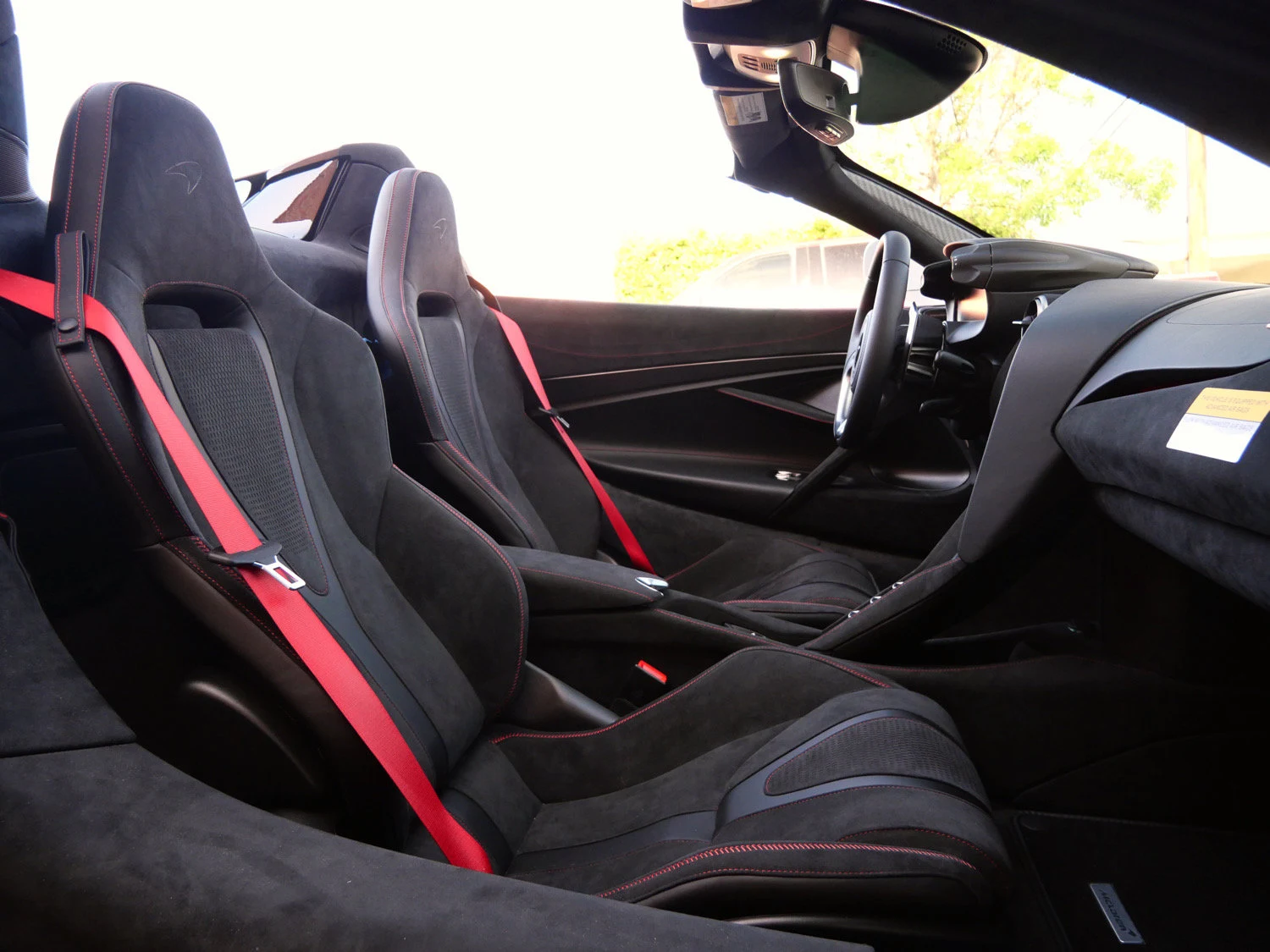 2027 McLaren 750S Spider interior, seats, Carbon Black