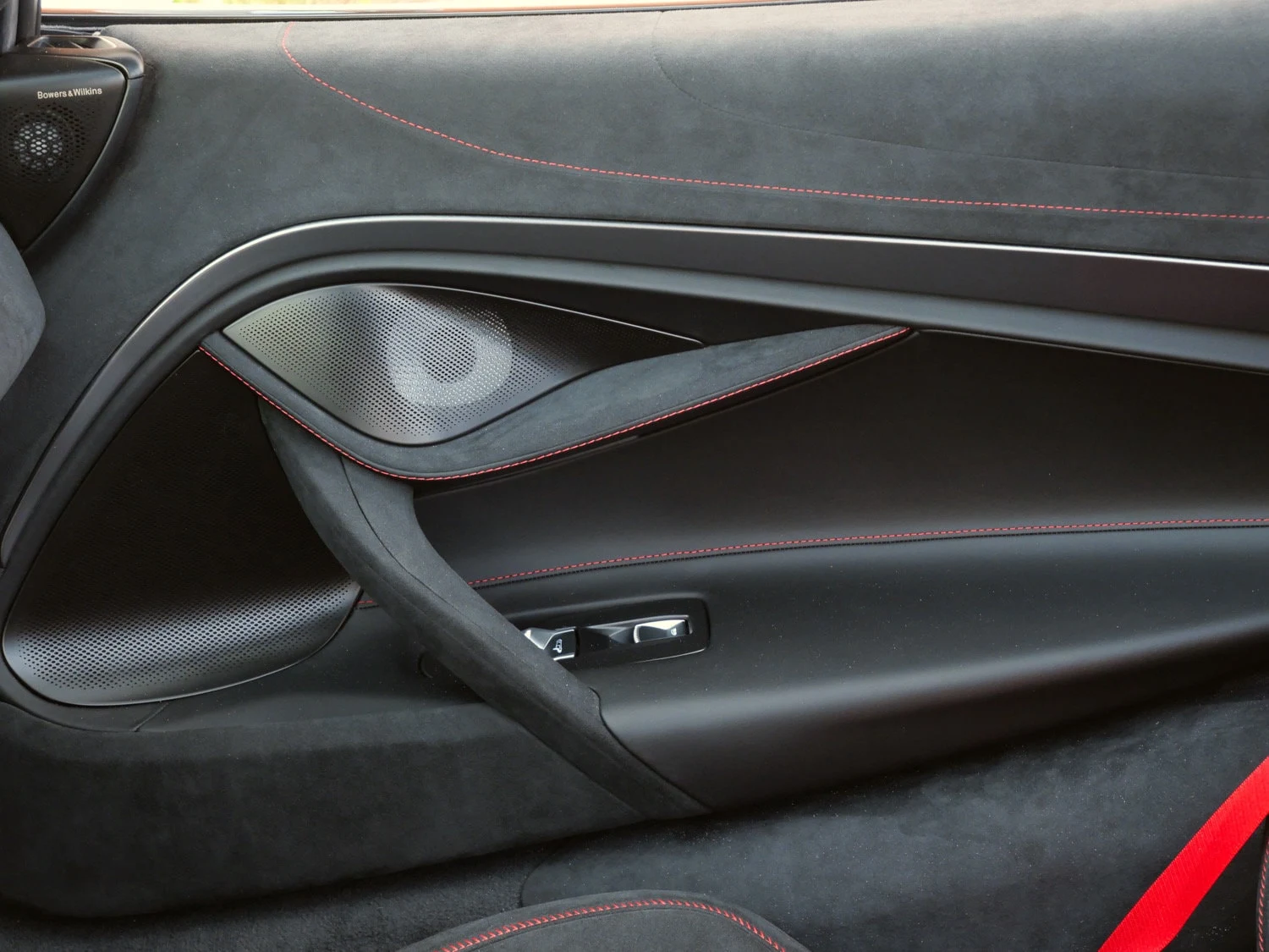 2027 McLaren 750S Spider interior, door panel, Carbon Black