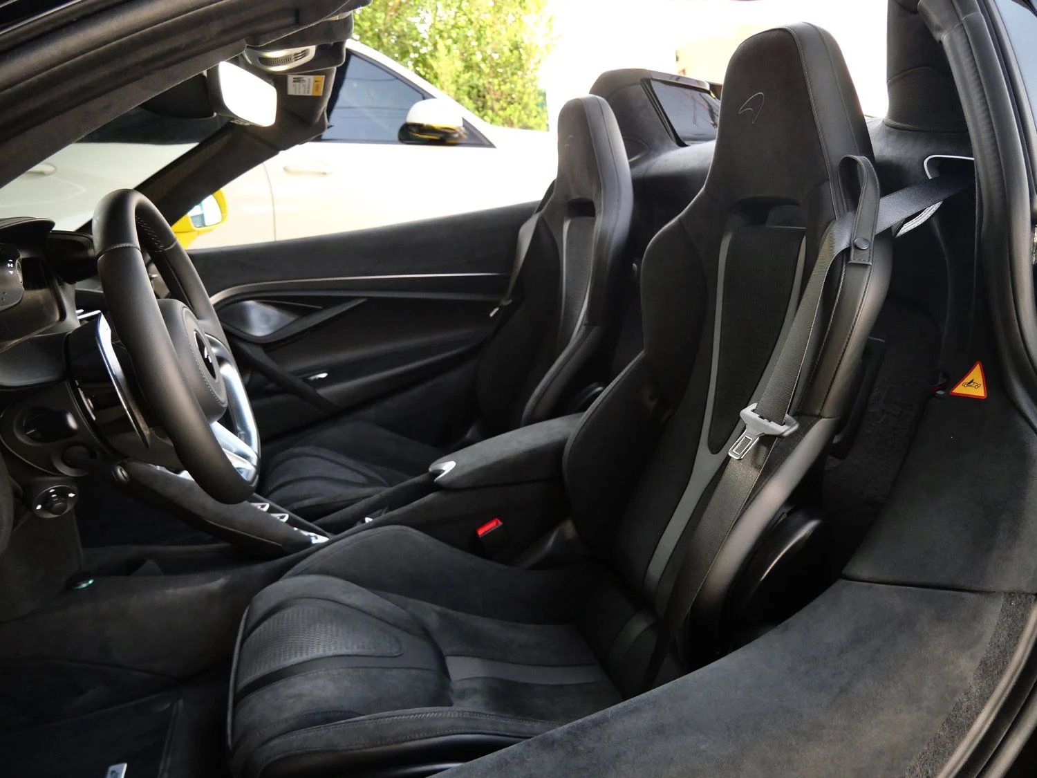 2027 McLaren 750S Spider interior, seats, Carbon Black