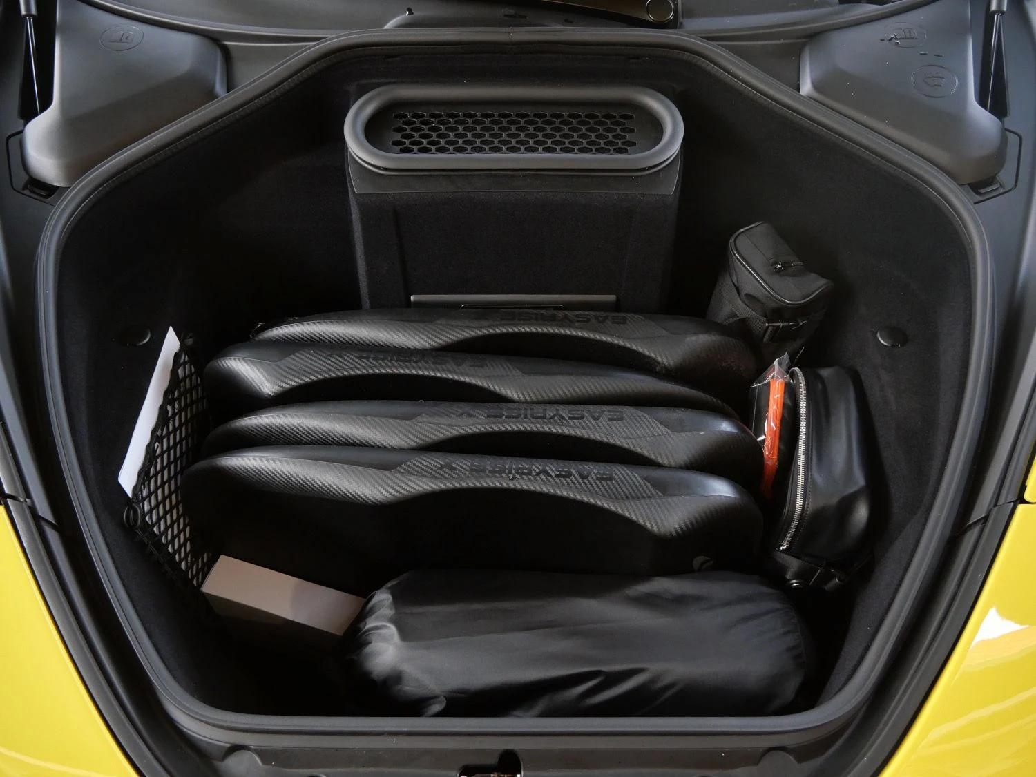 2027 McLaren 750S Spider trunk