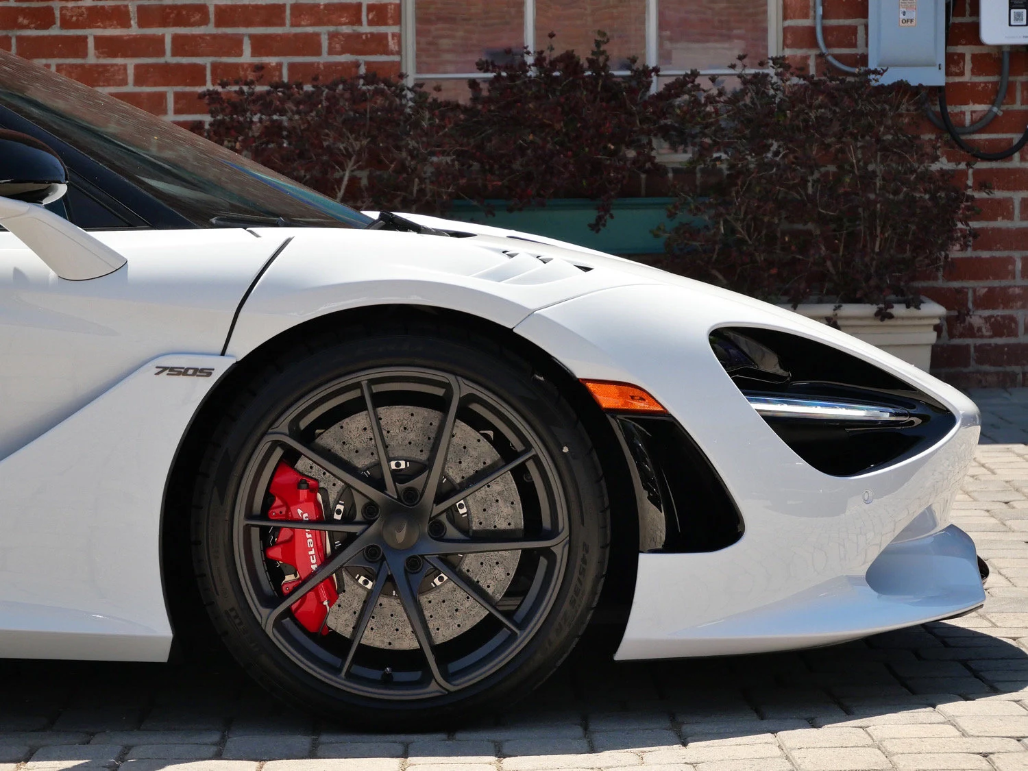 2027 McLaren 750S for sale, exterior, White