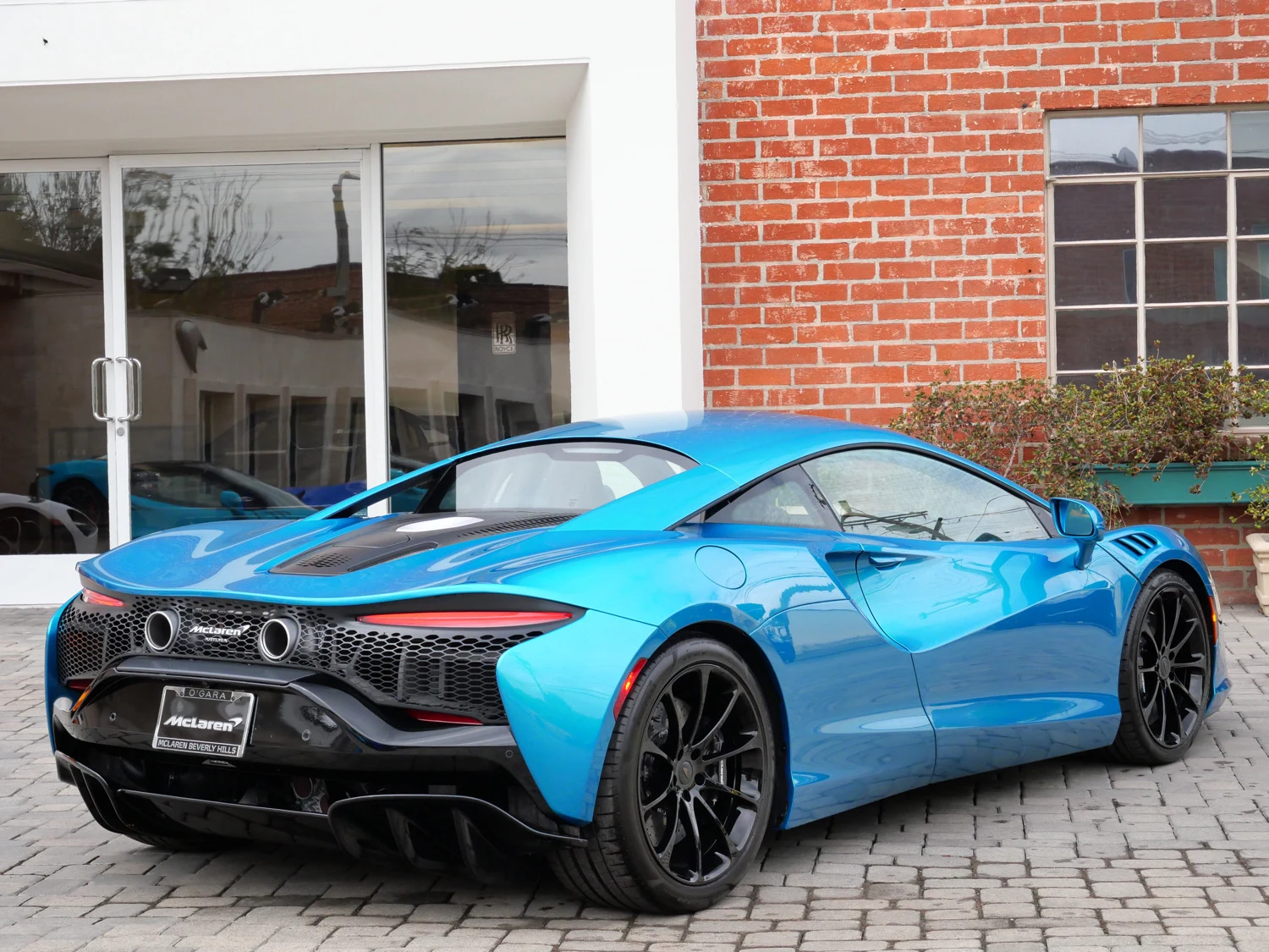 2026 McLaren Artura for sale, exterior, Blue
