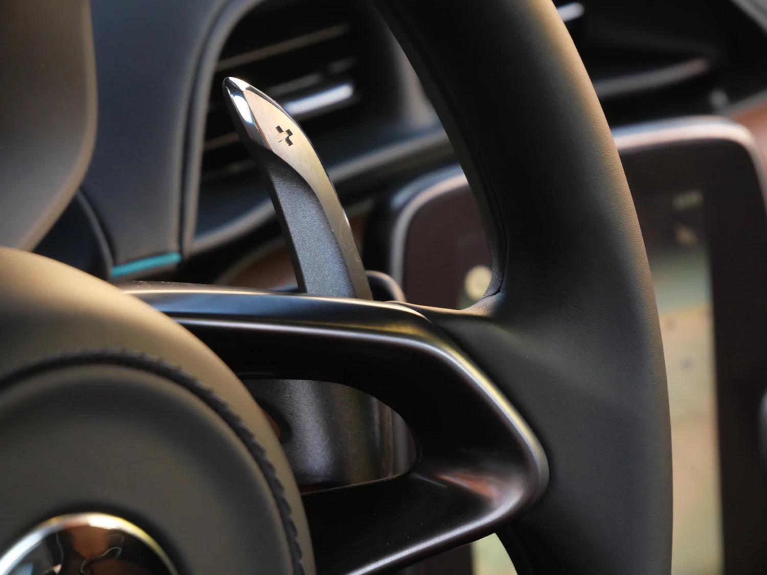 2026 McLaren Artura interior, steering wheel, Carbon Black