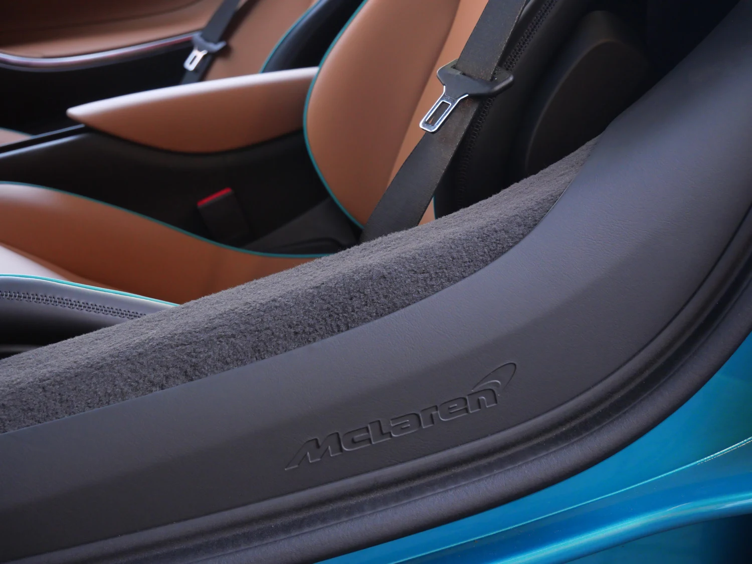 2026 McLaren Artura interior, seats, Carbon Black