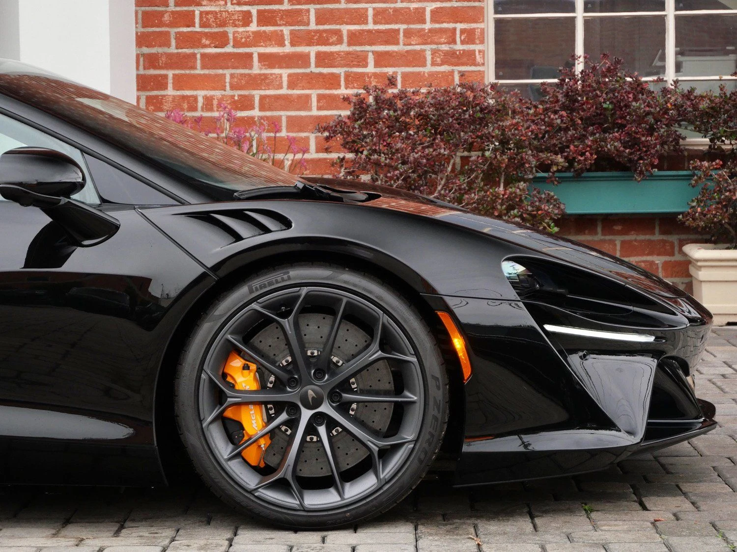 2026 McLaren Artura for sale, exterior, Black