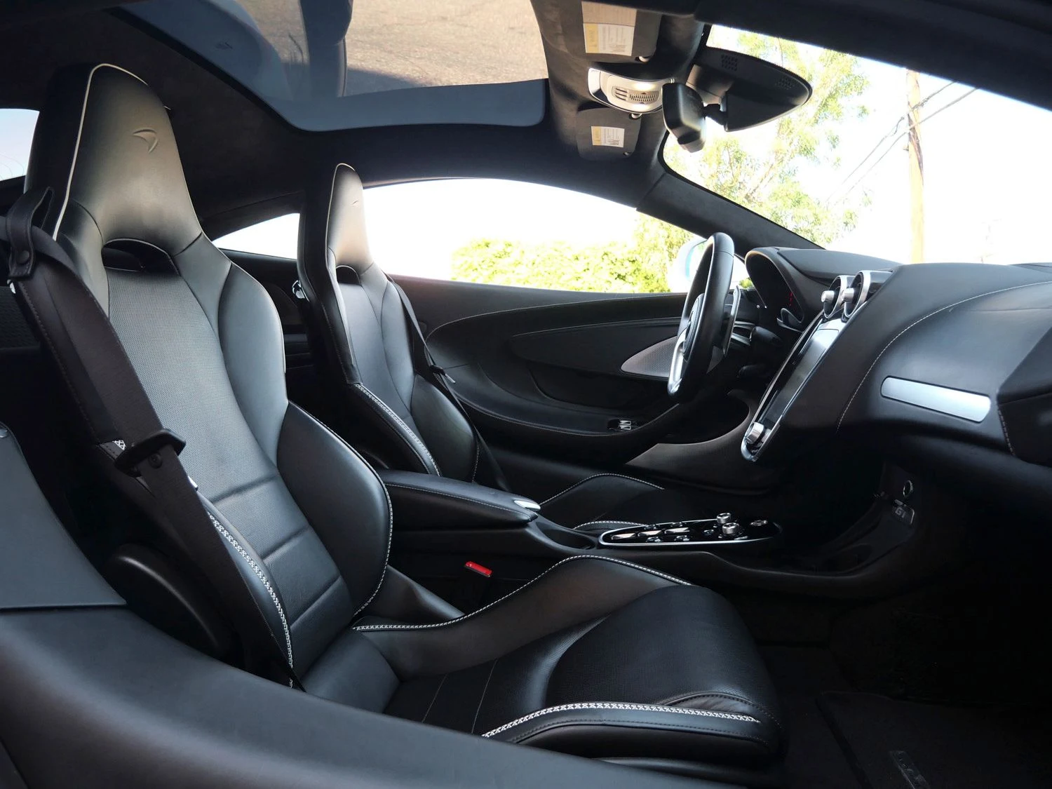 2023 McLaren GT interior, seats, Jet Black
