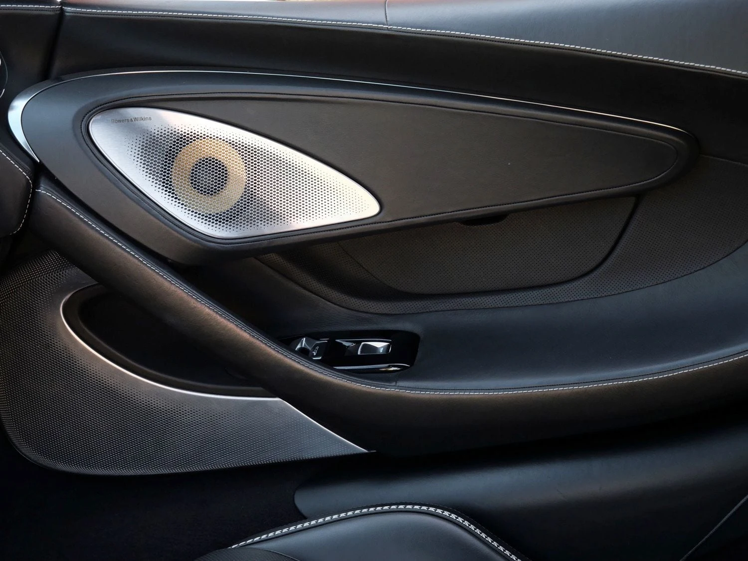 2023 McLaren GT interior, door panel, Jet Black